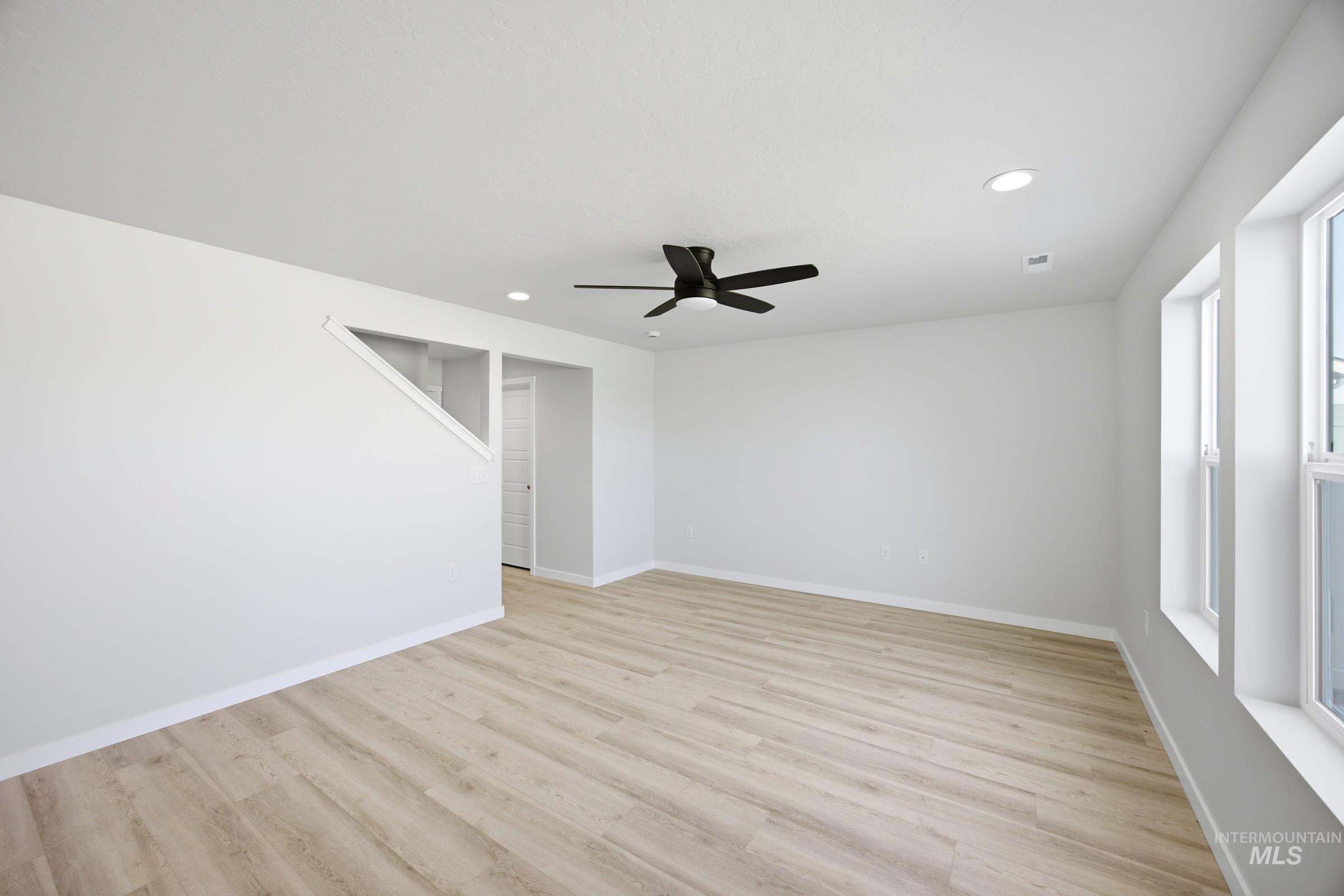 10848 Greensboro St Property Photo 7