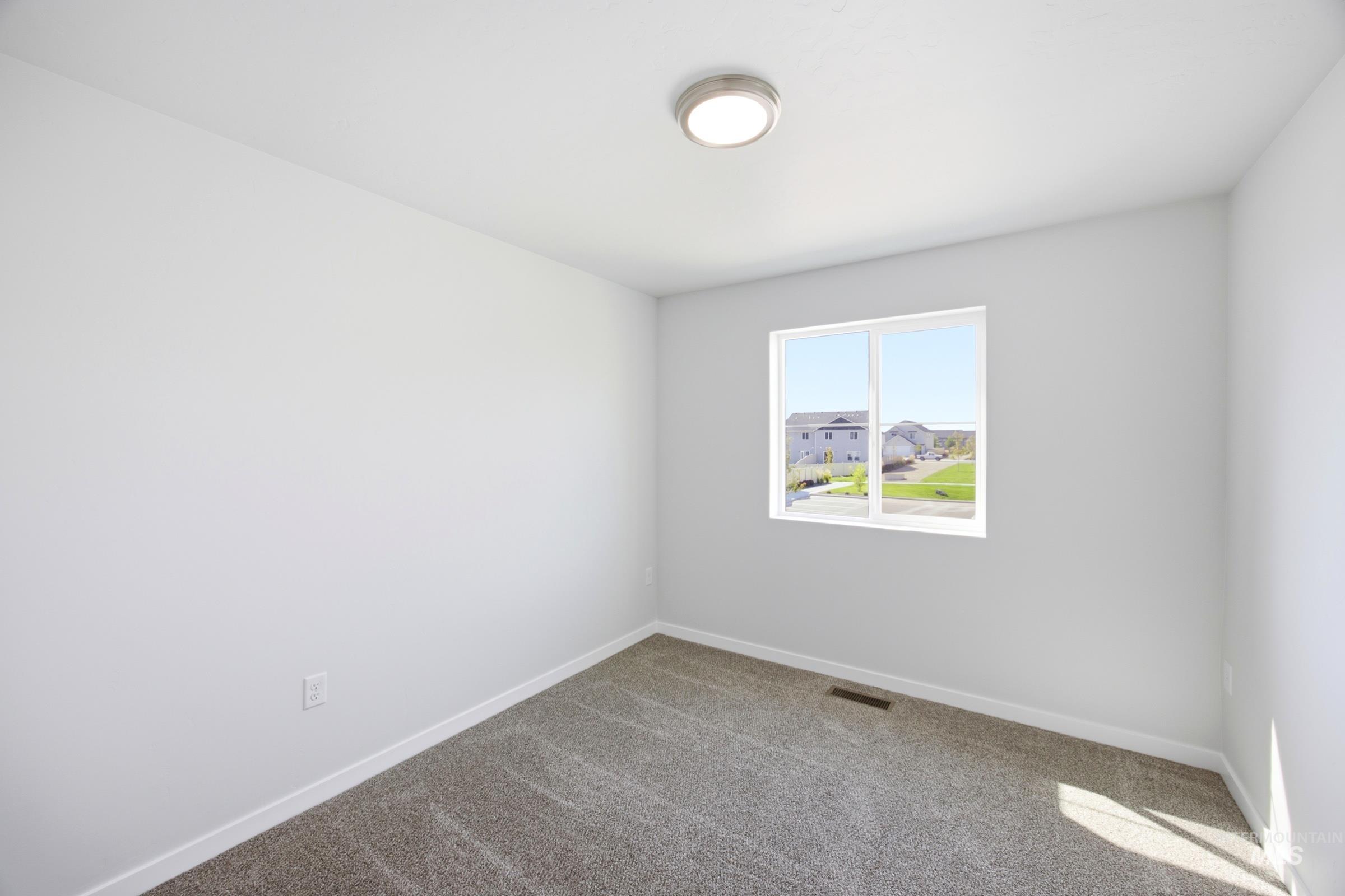 10848 Greensboro St Property Photo 13