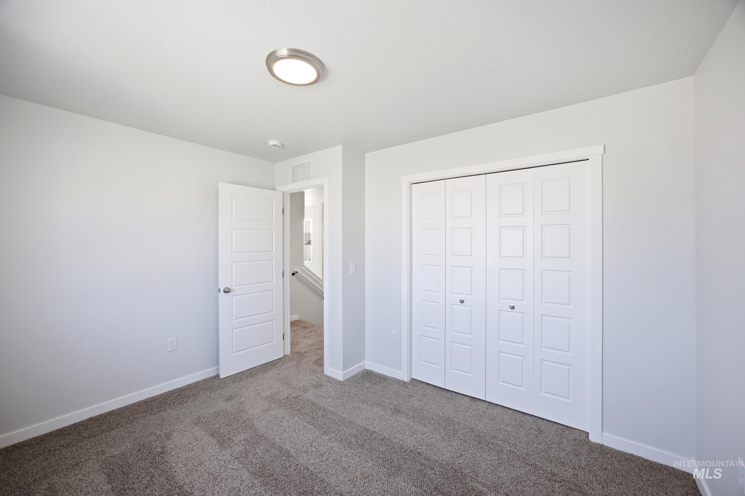 10842 Greensboro St Property Photo 18