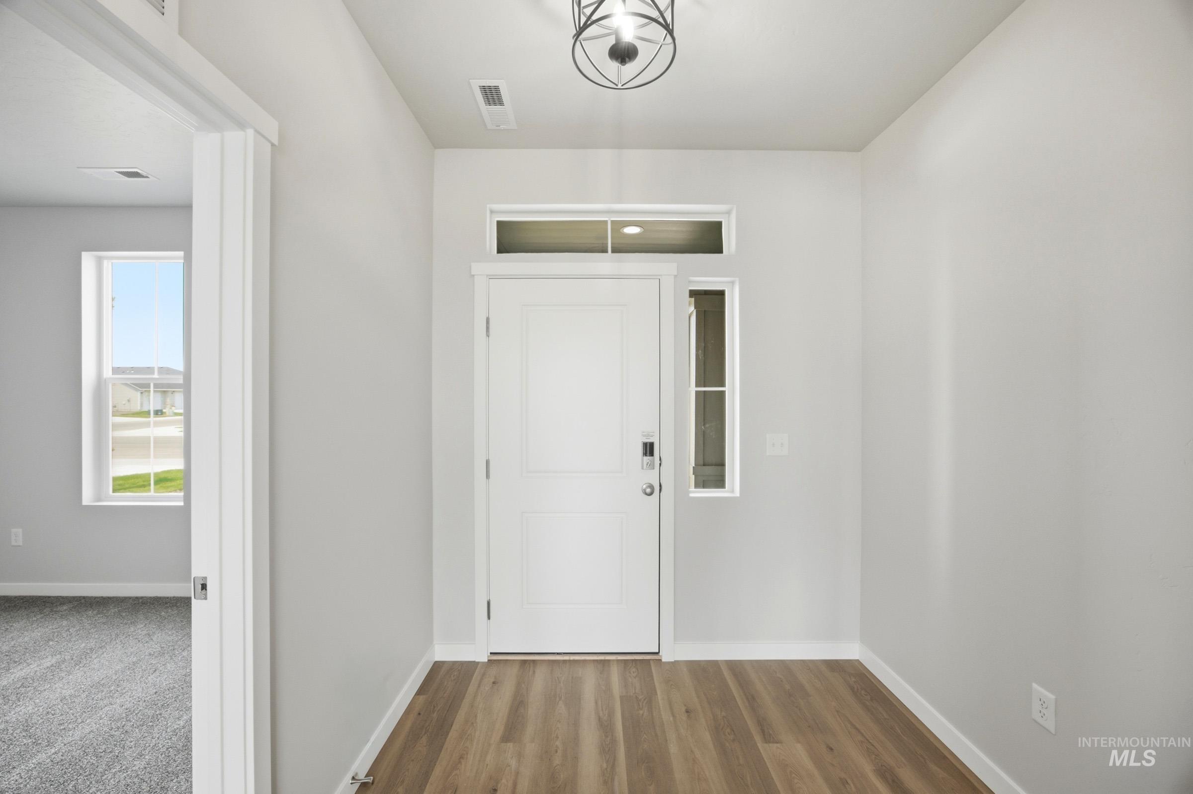 1639 Celina St Property Photo 2
