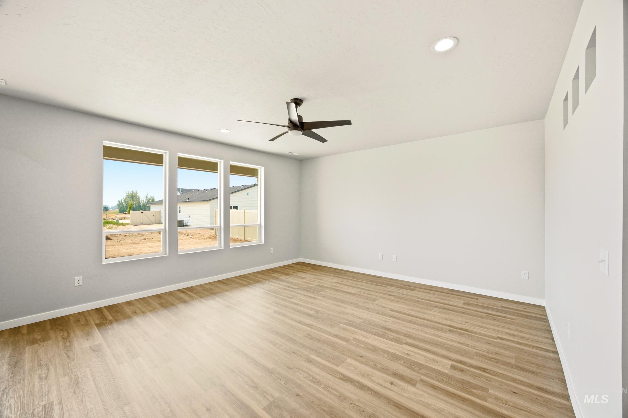 1639 Celina St Property Photo 7