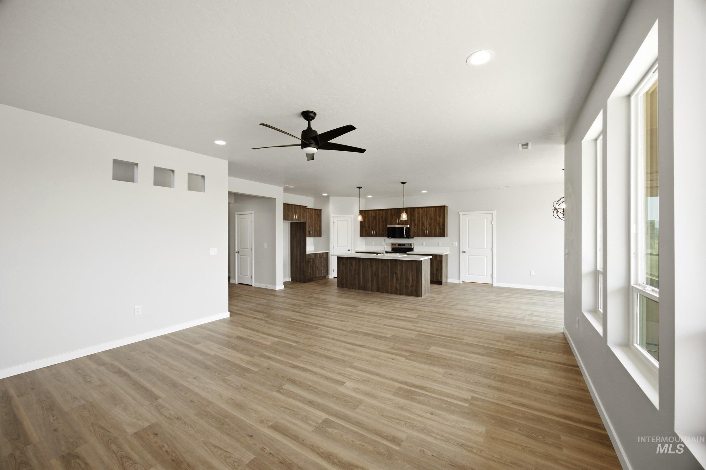 1639 Celina St Property Photo 9