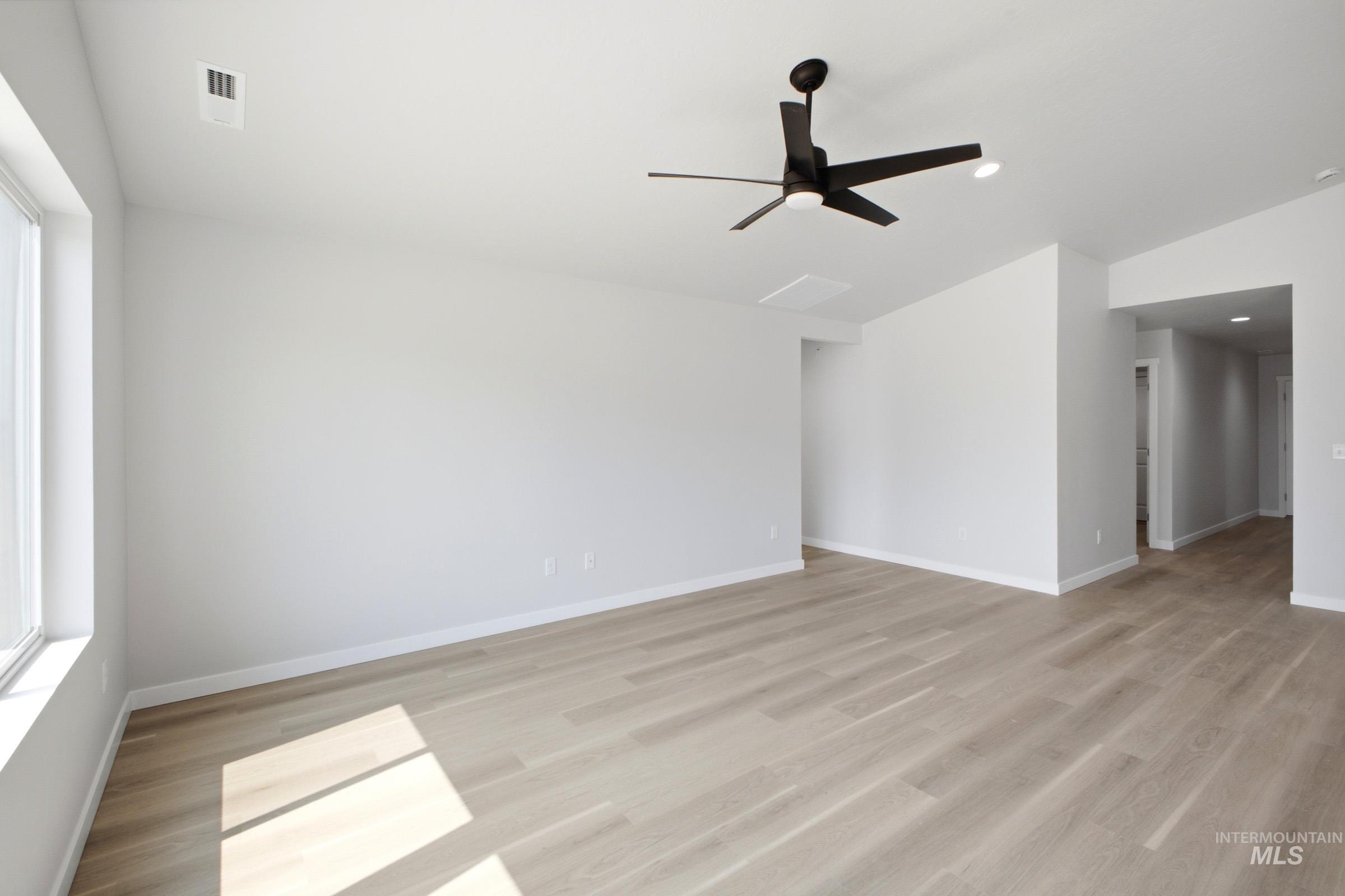 3127 W Animas Creek Dr Property Photo 8