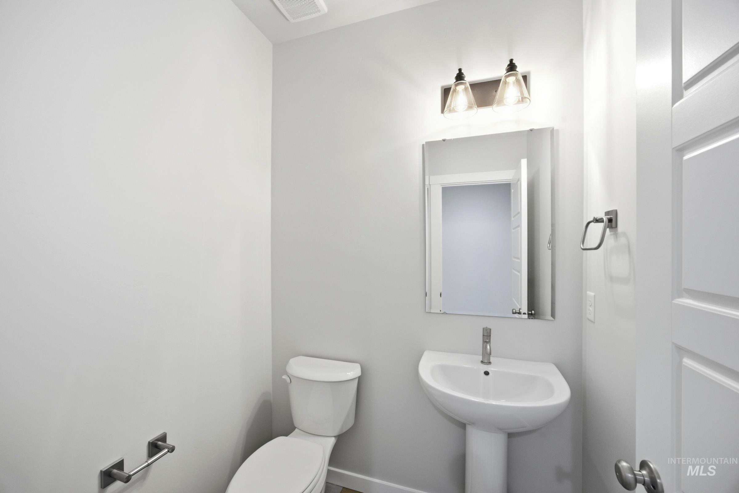 5054 S Bleachfield Ave Property Photo 22