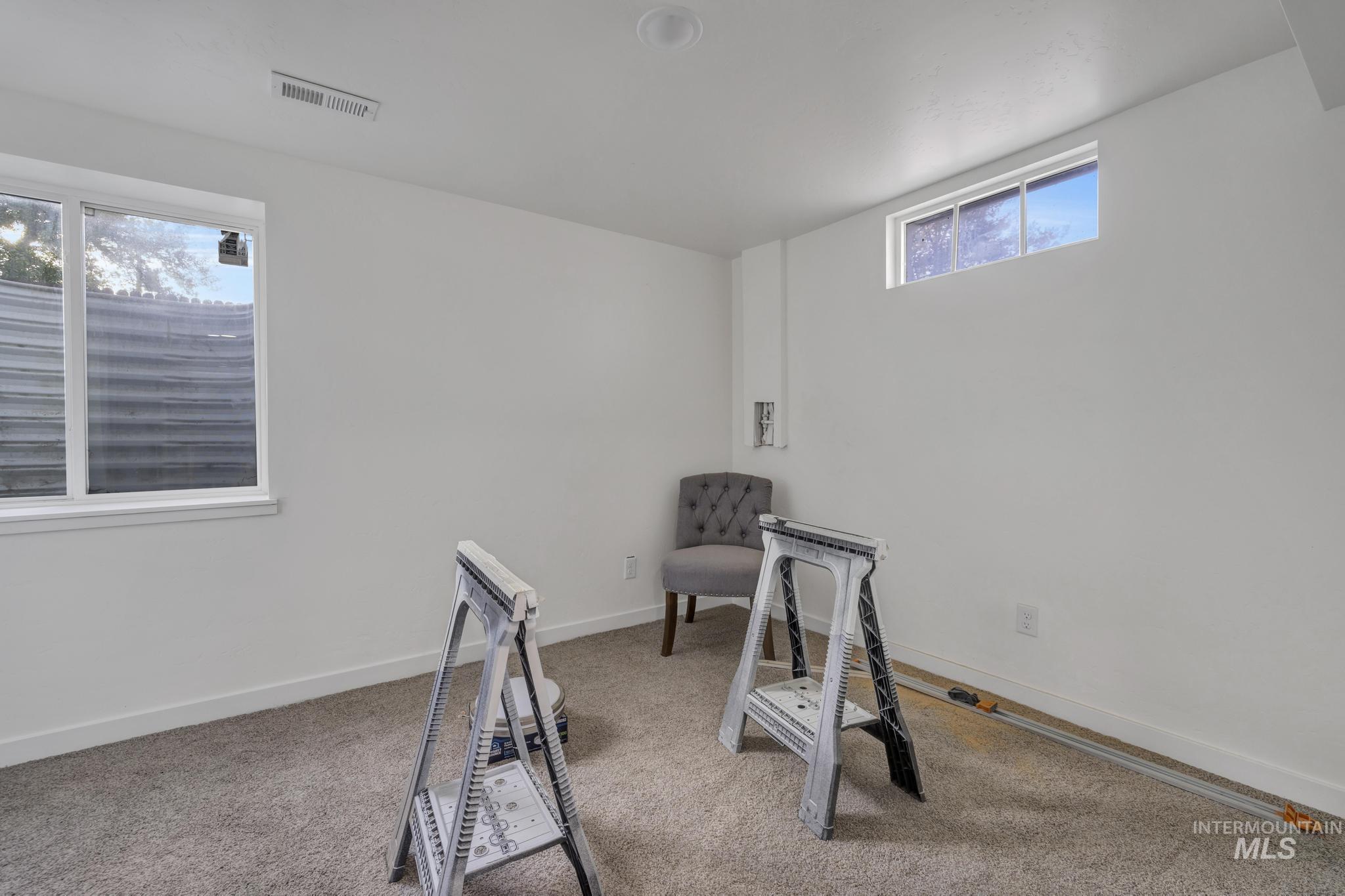 195 Wirsching Ave W Property Photo 38