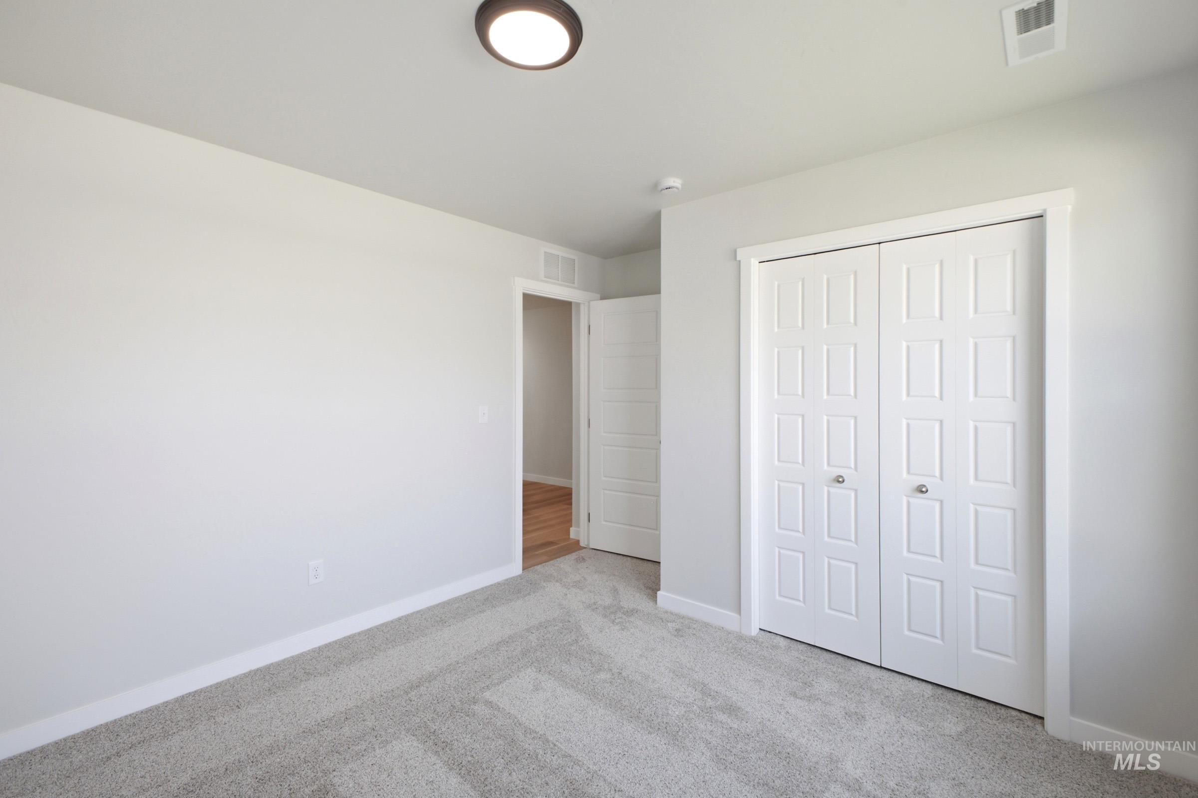 14105 Shiny Spruce St Property Photo 13