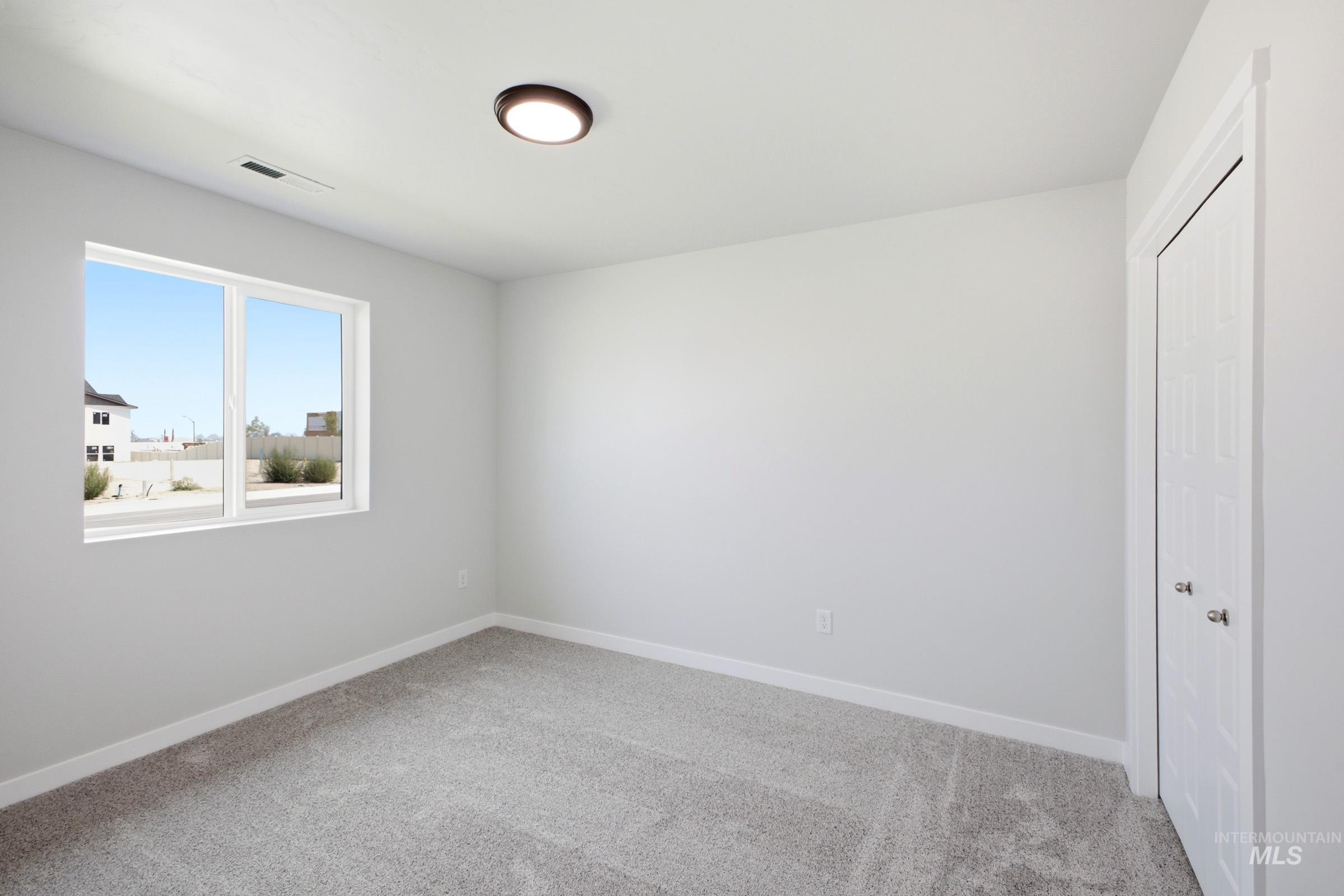 14105 Shiny Spruce St Property Photo 14