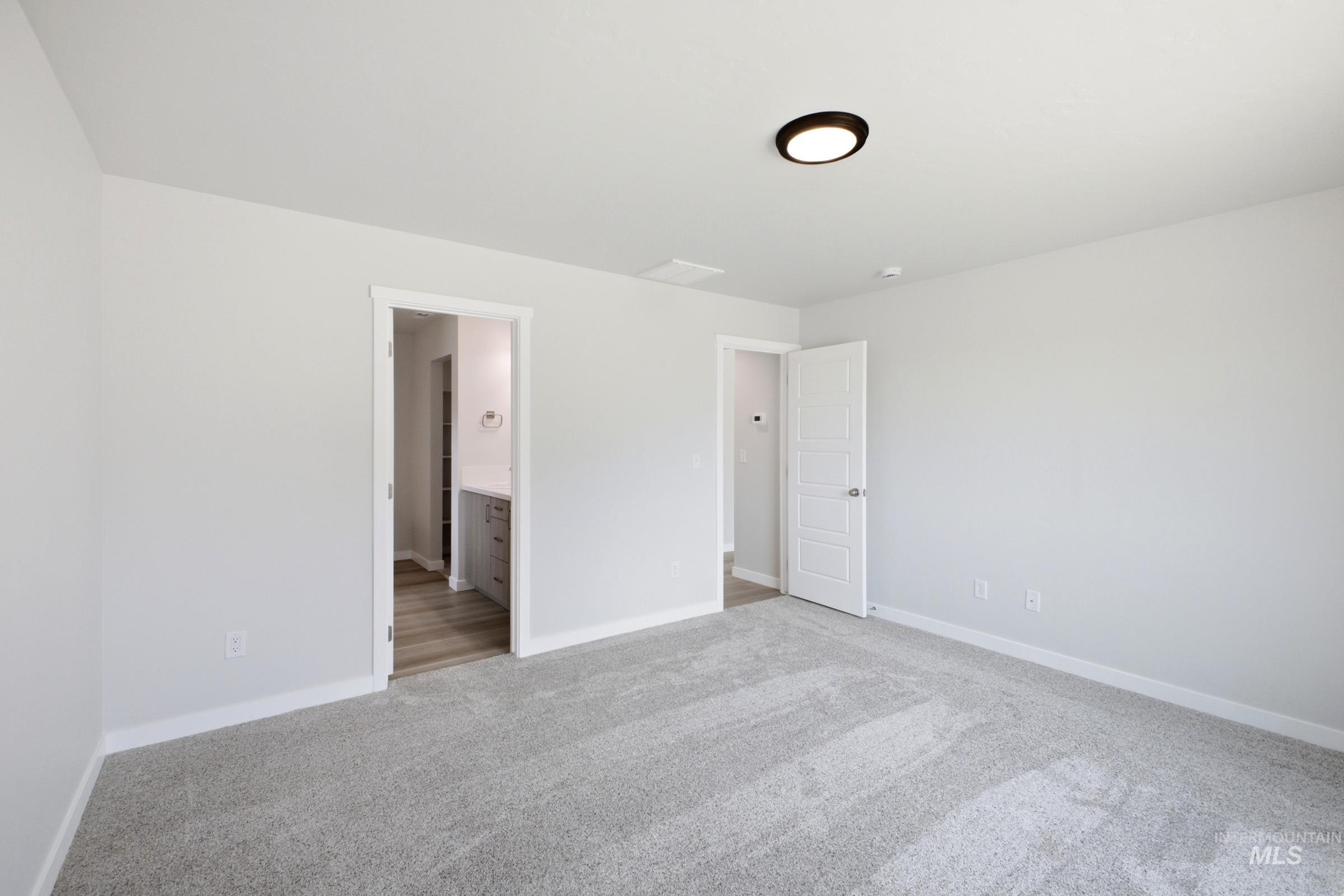 14105 Shiny Spruce St Property Photo 18
