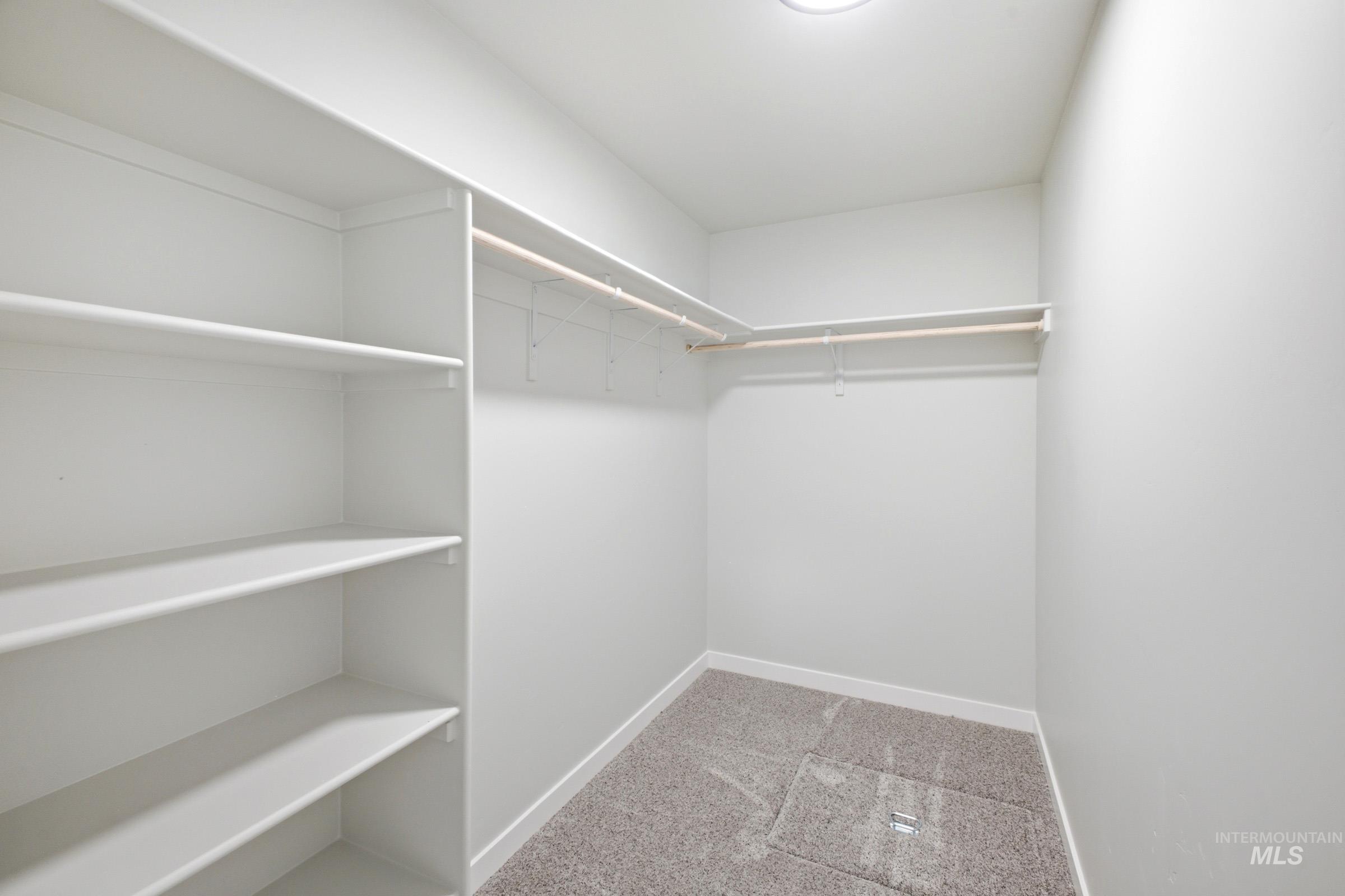 14105 Shiny Spruce St Property Photo 20