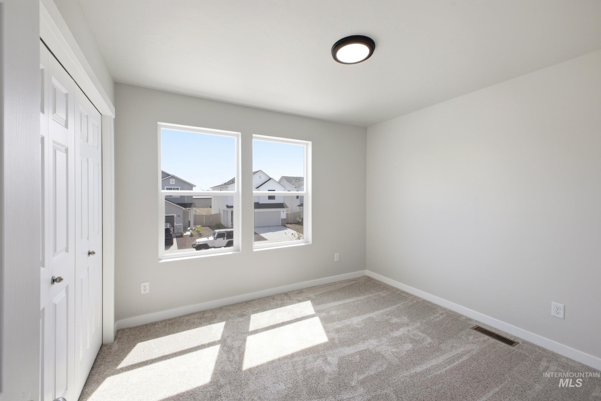 2527 W Fallon Lp Property Photo 18