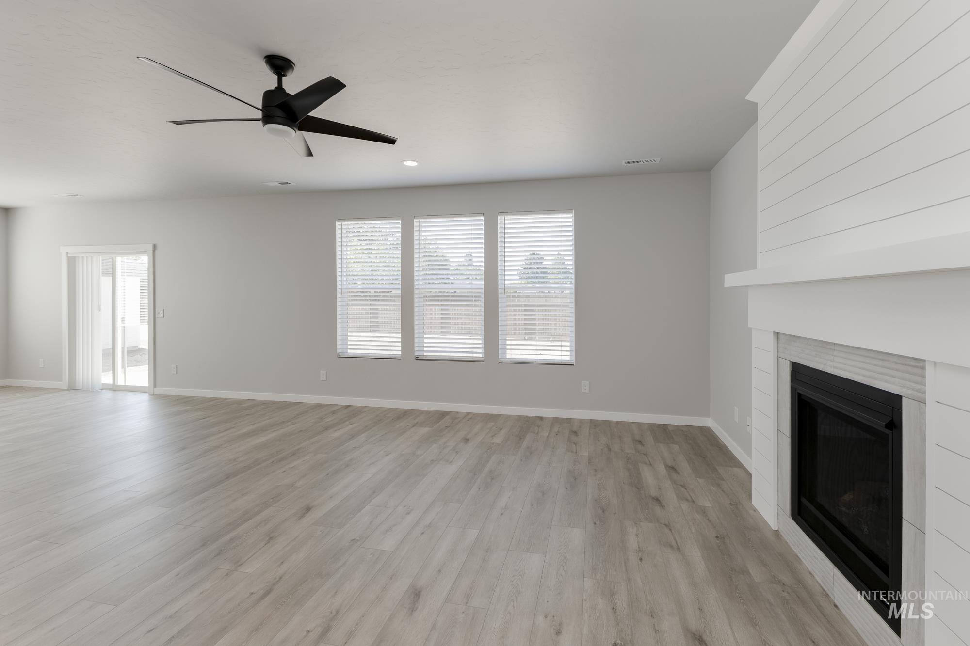 5229 S Edgecomb Way Property Photo 10