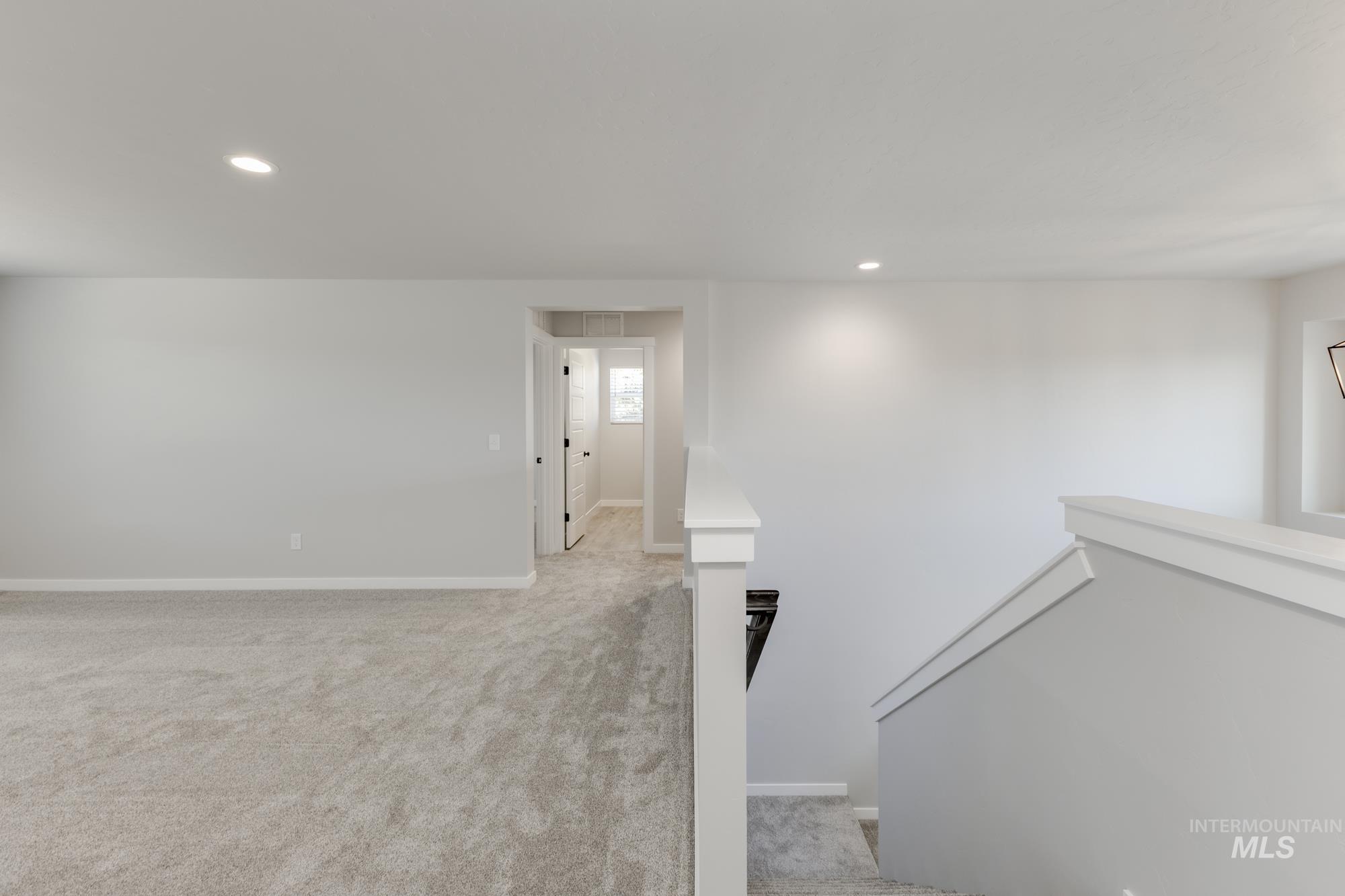 5229 S Edgecomb Way Property Photo 17