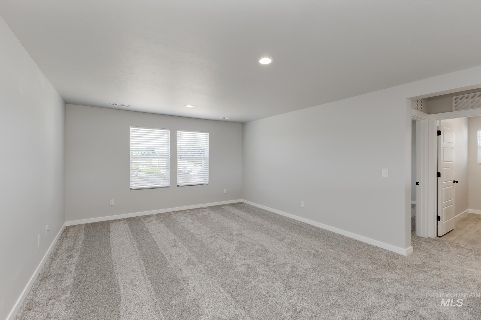 5229 S Edgecomb Way Property Photo 18