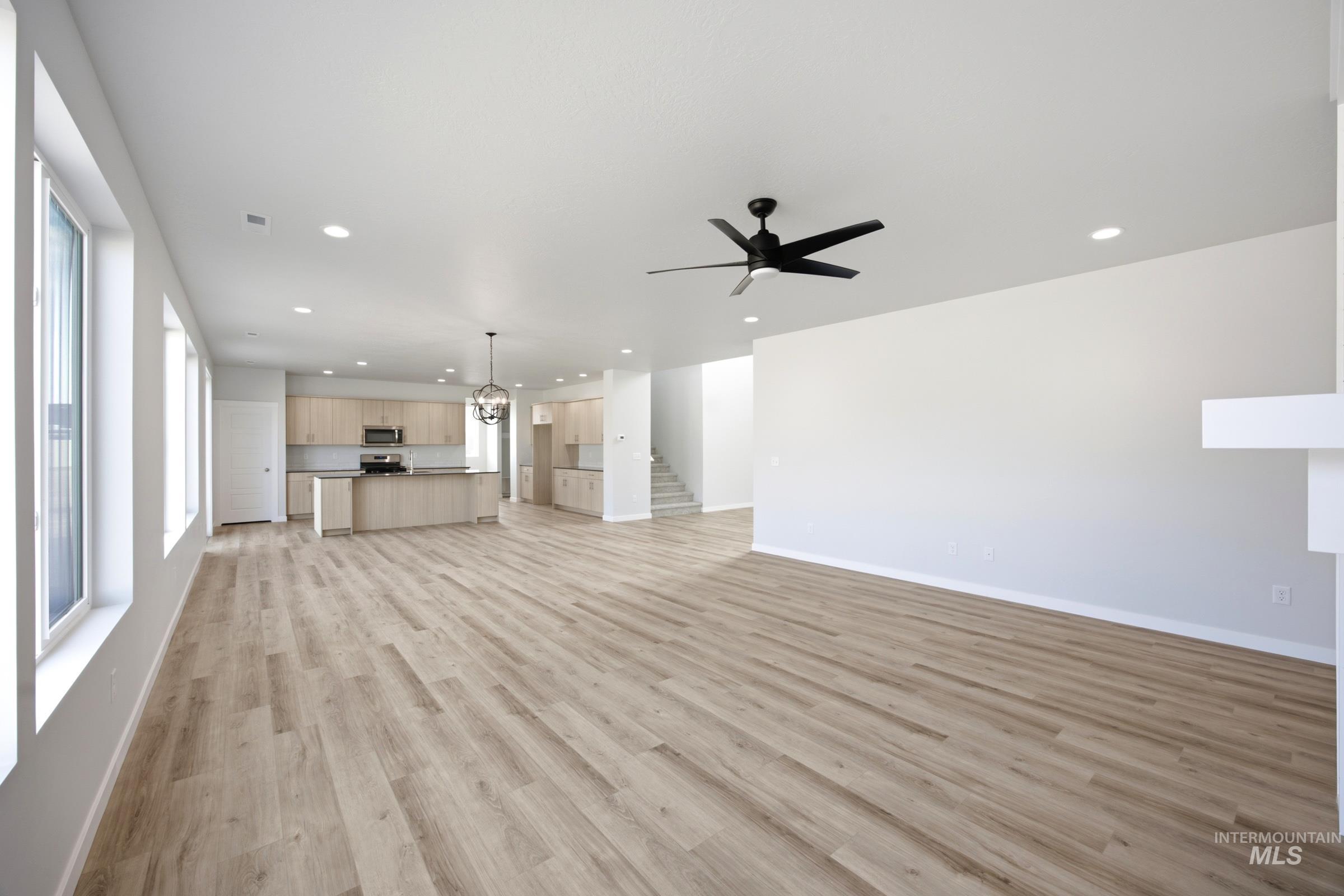 5217 S Edgecomb Way Property Photo 10