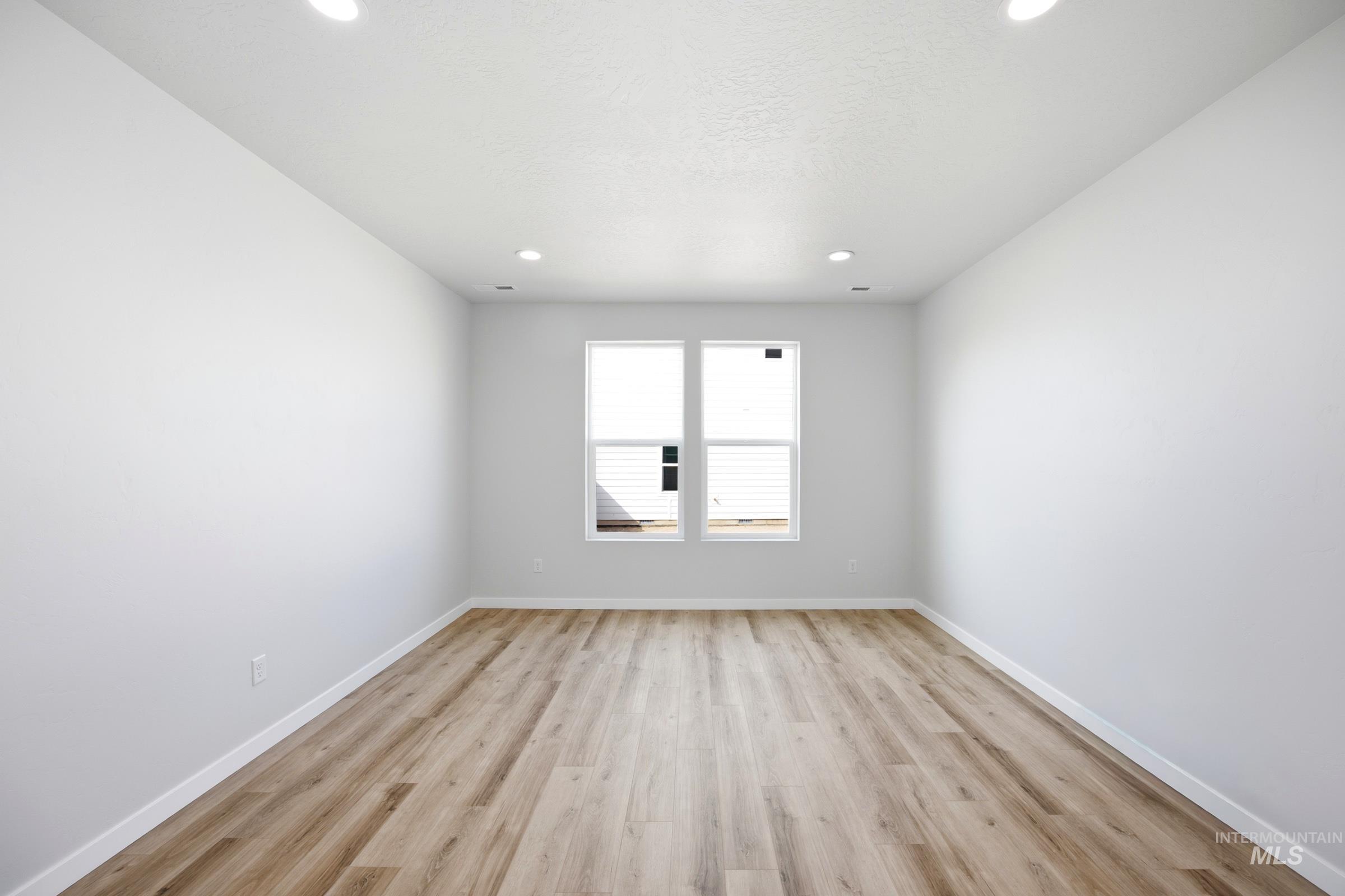 5217 S Edgecomb Way Property Photo 11