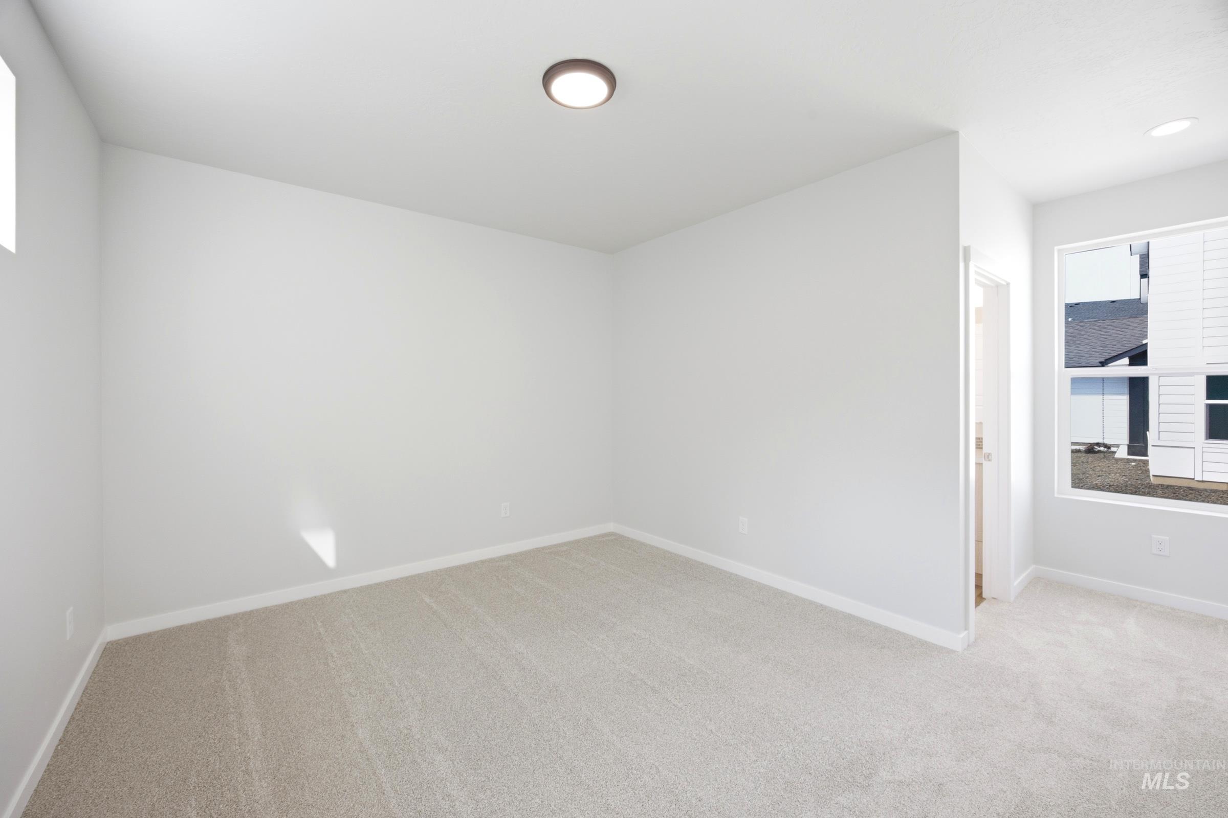 5217 S Edgecomb Way Property Photo 14