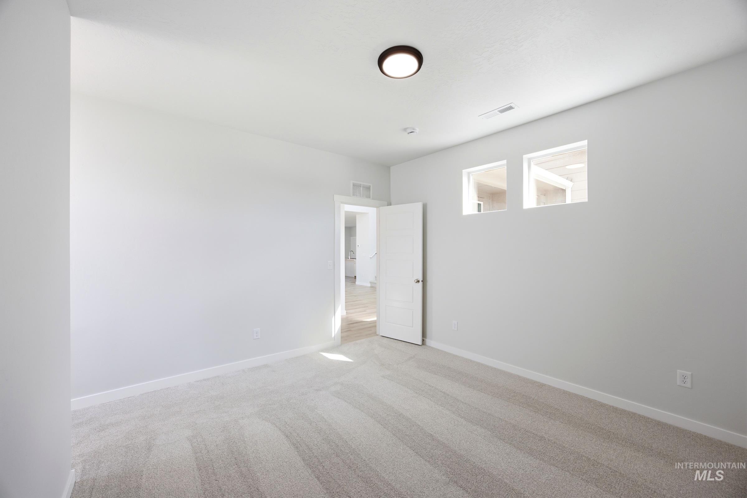 5217 S Edgecomb Way Property Photo 15