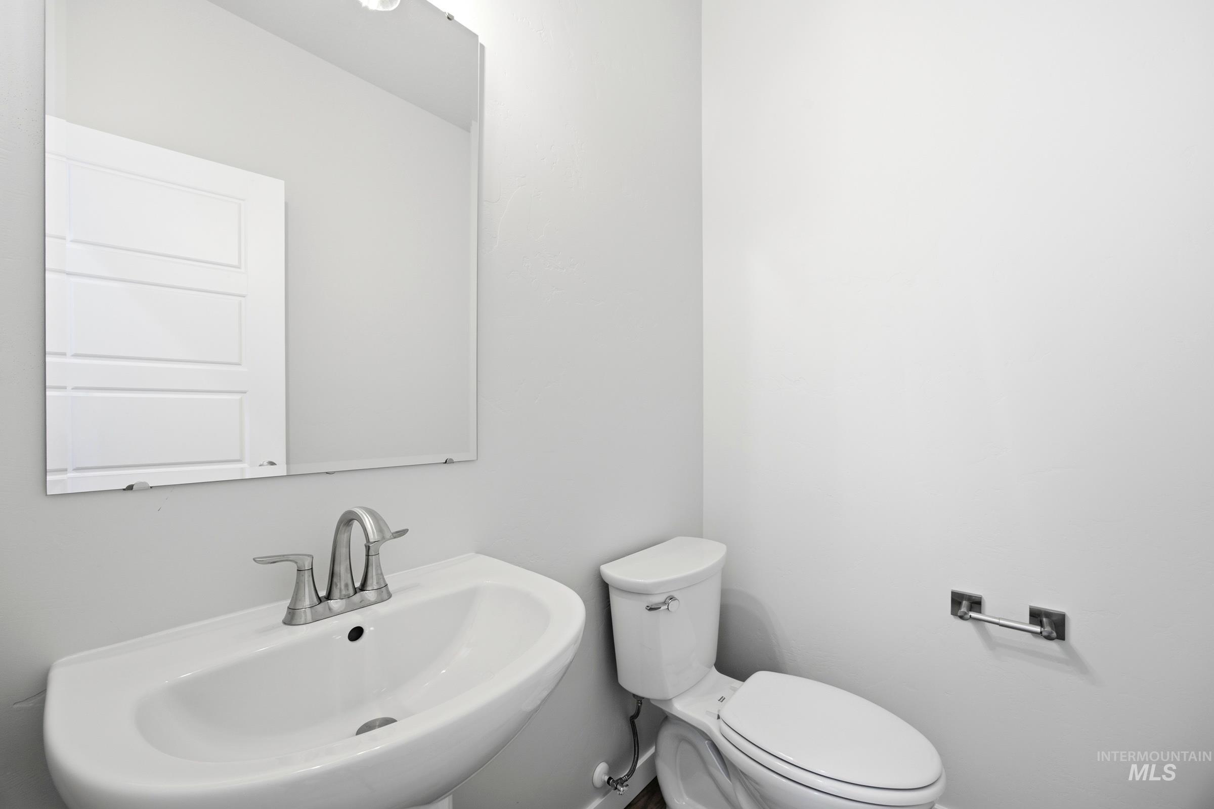 5217 S Edgecomb Way Property Photo 18