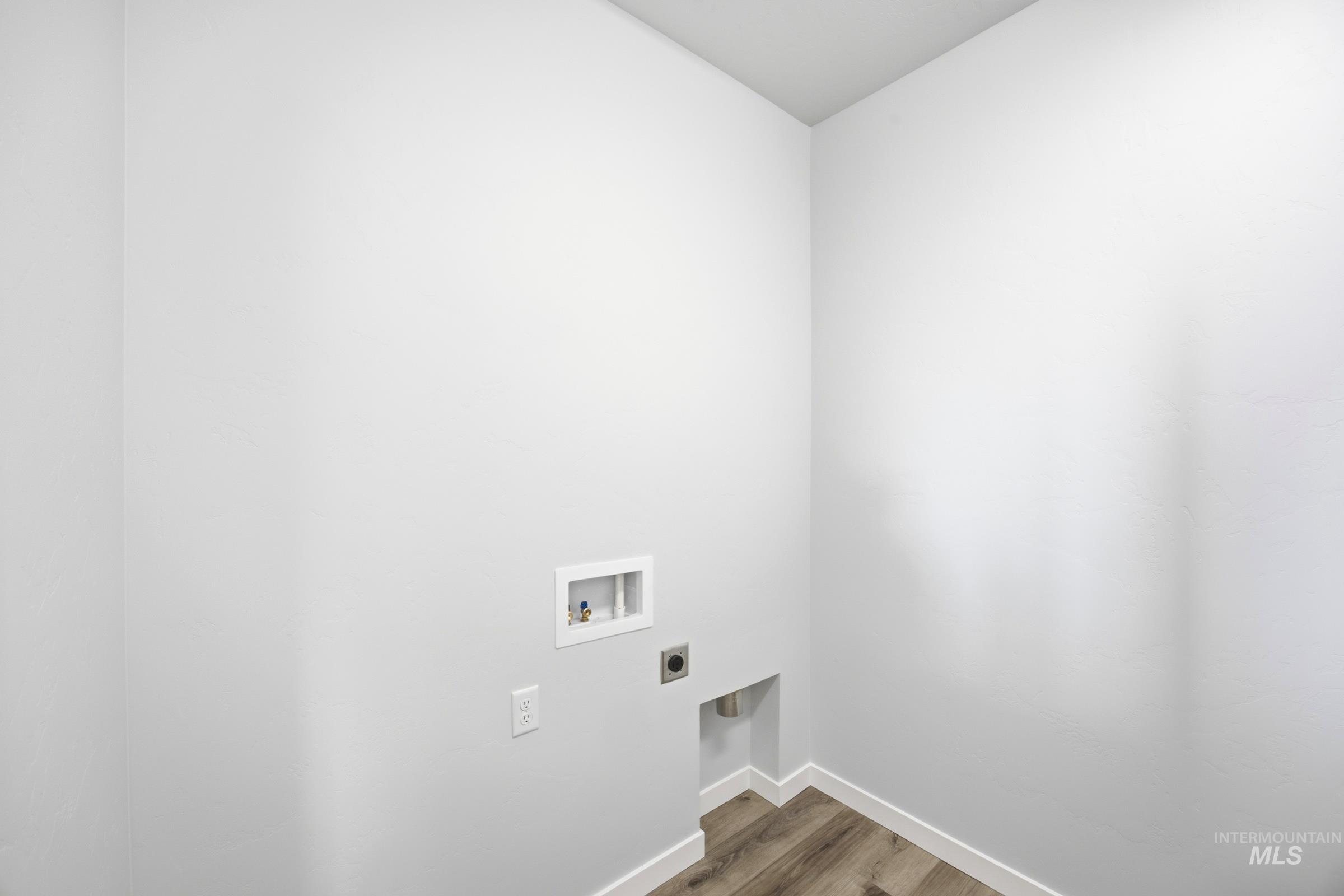 5217 S Edgecomb Way Property Photo 24