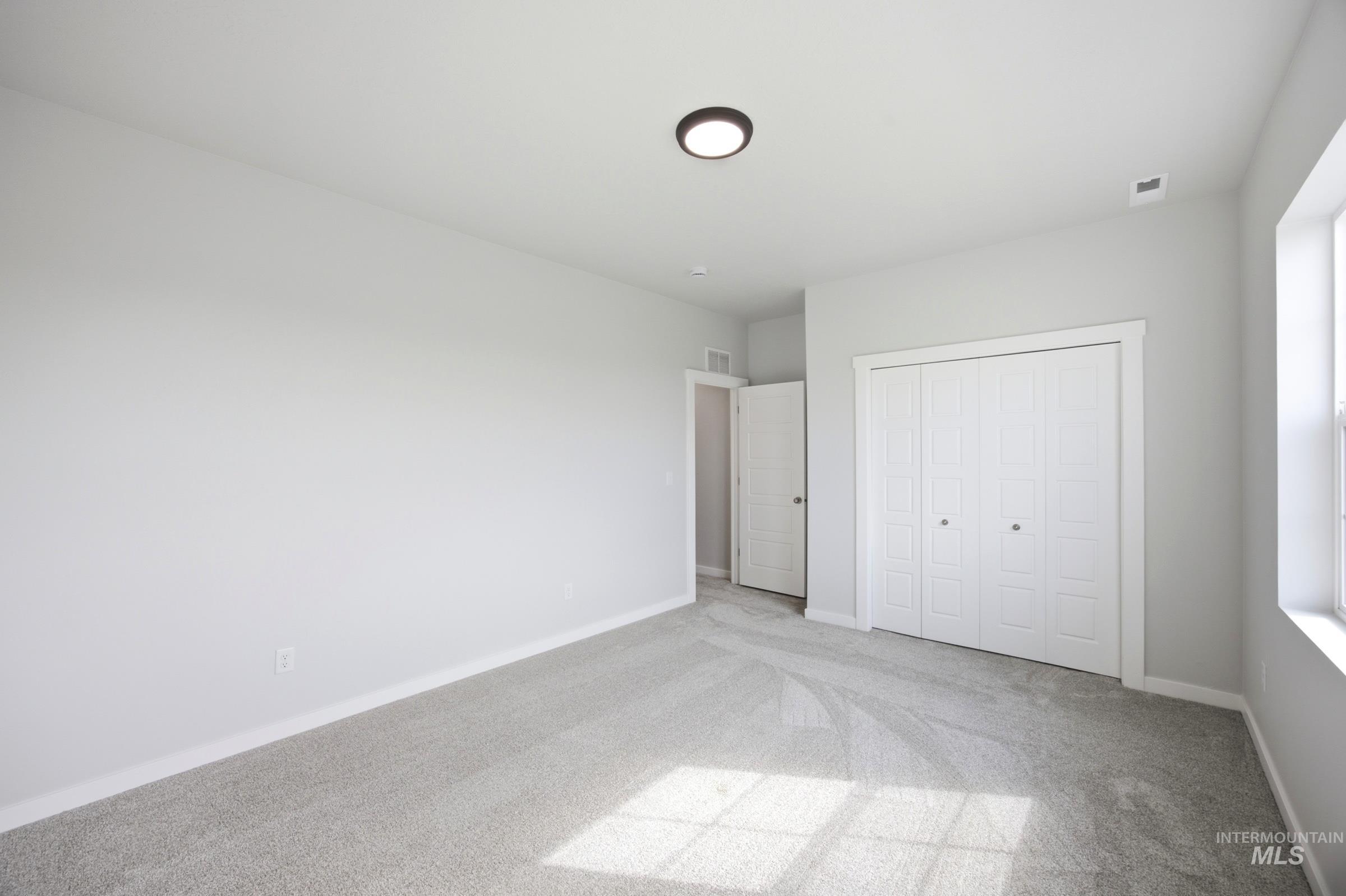 5217 S Edgecomb Way Property Photo 34