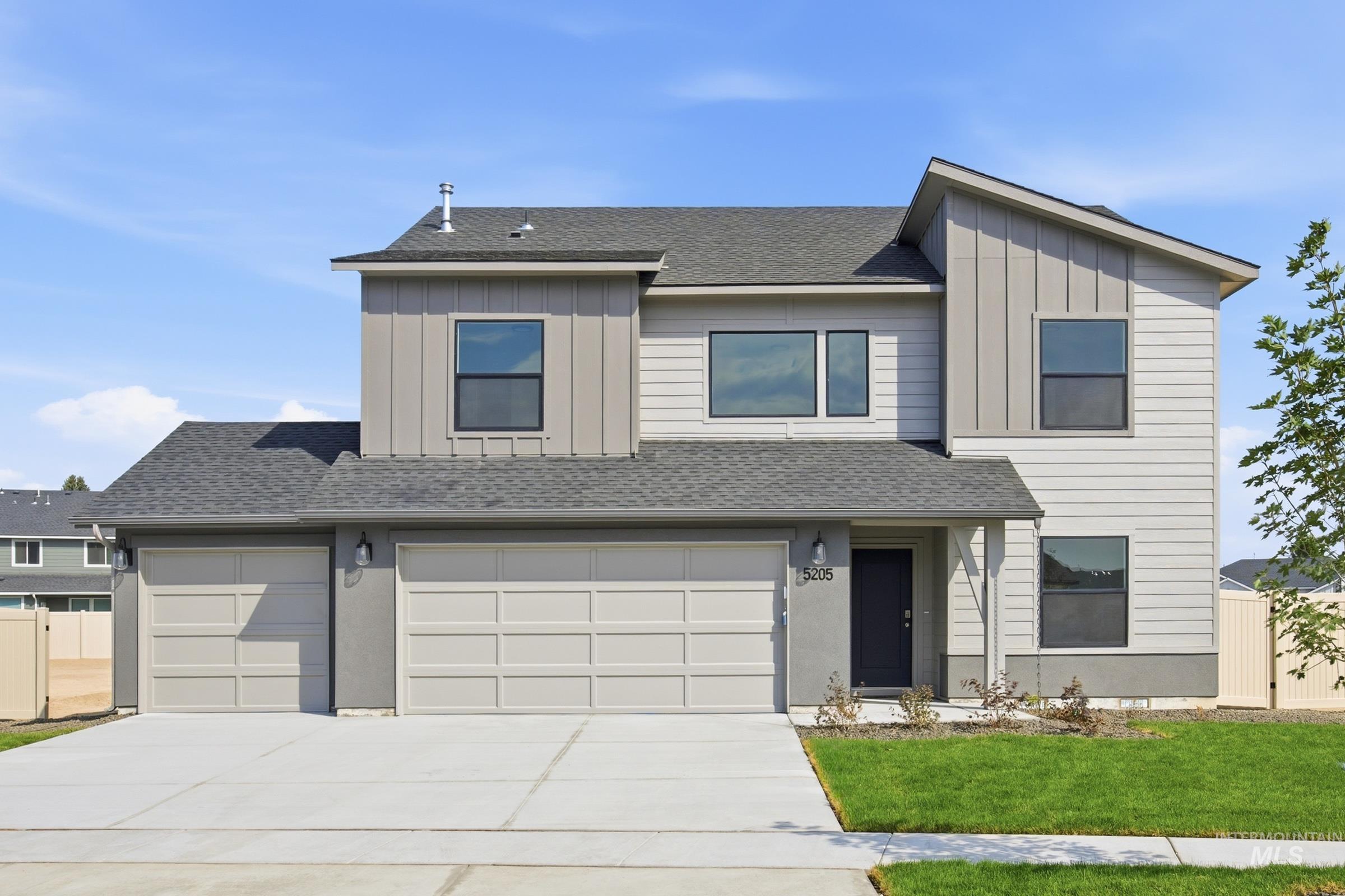 5205 S Edgecomb Way Property Photo 1