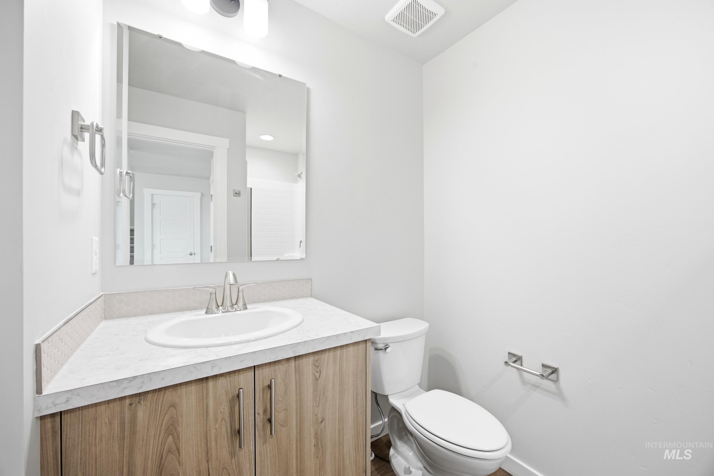 5205 S Edgecomb Way Property Photo 10