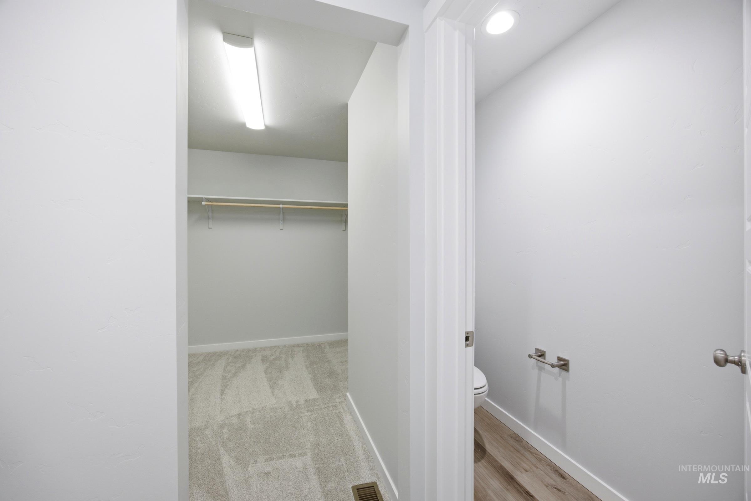 5205 S Edgecomb Way Property Photo 28