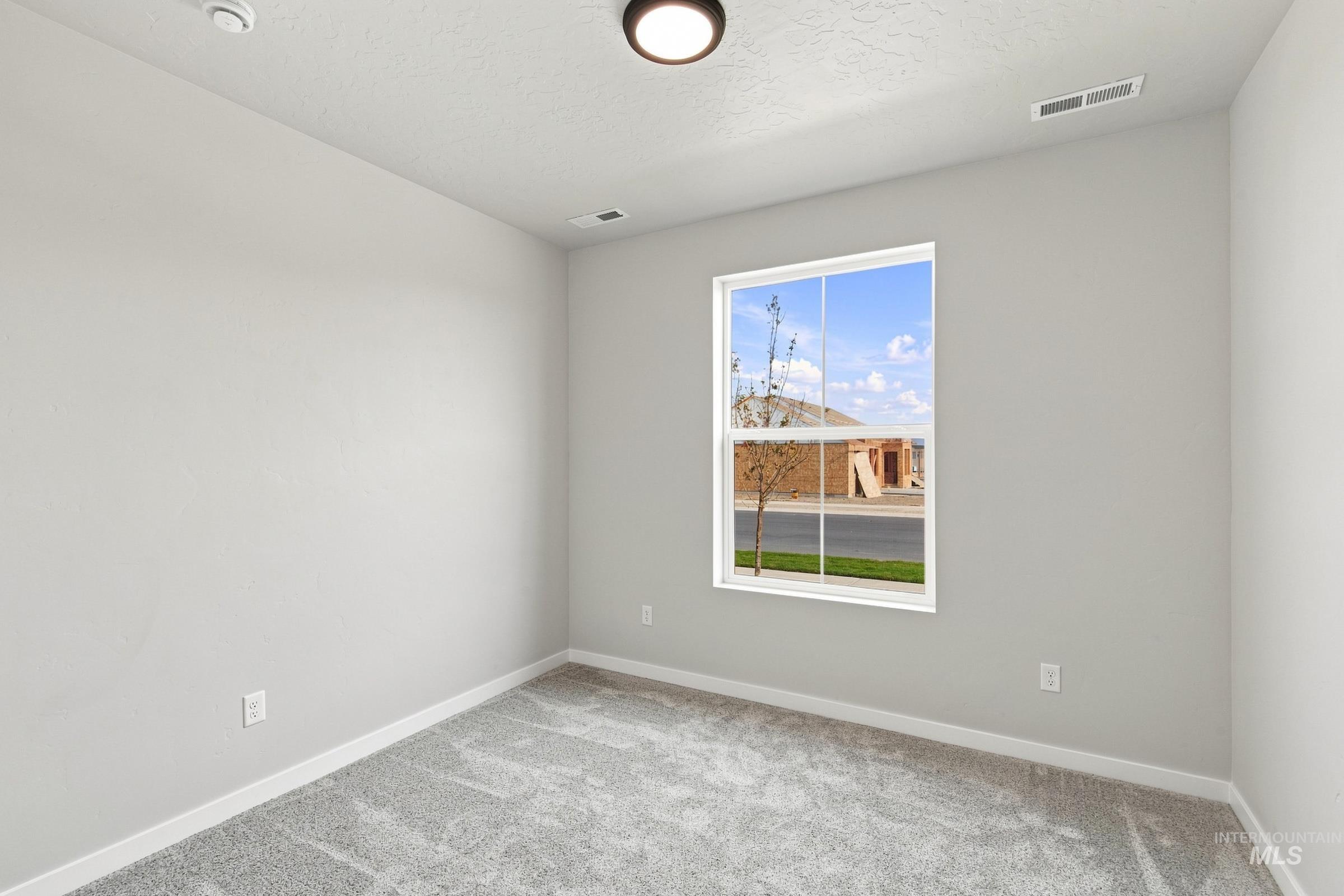 3777 E White Plains St Property Photo 12