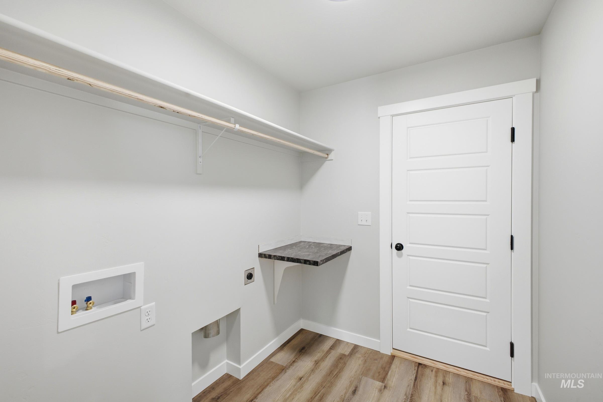 12769 Ropers St Property Photo 15