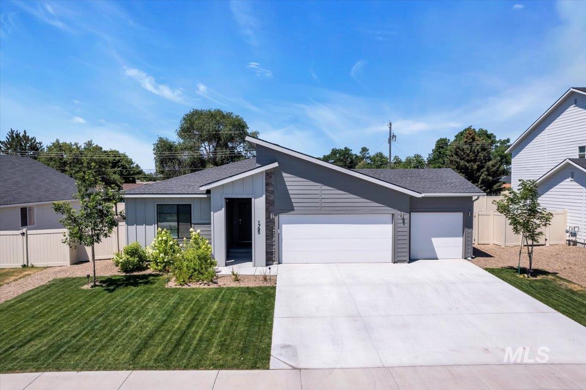 1795 N 8th E. Property Photo 1