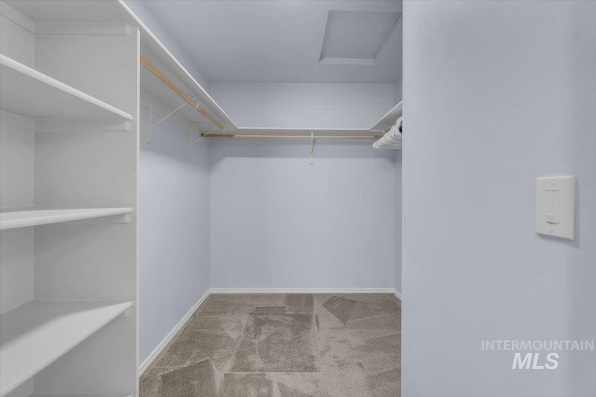 1795 N 8th E. Property Photo 11