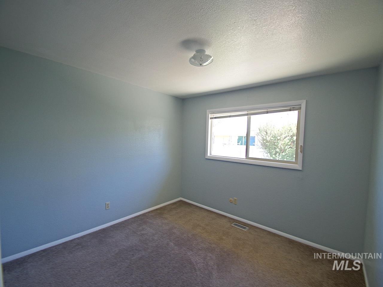 860 E Commercial Property Photo 16