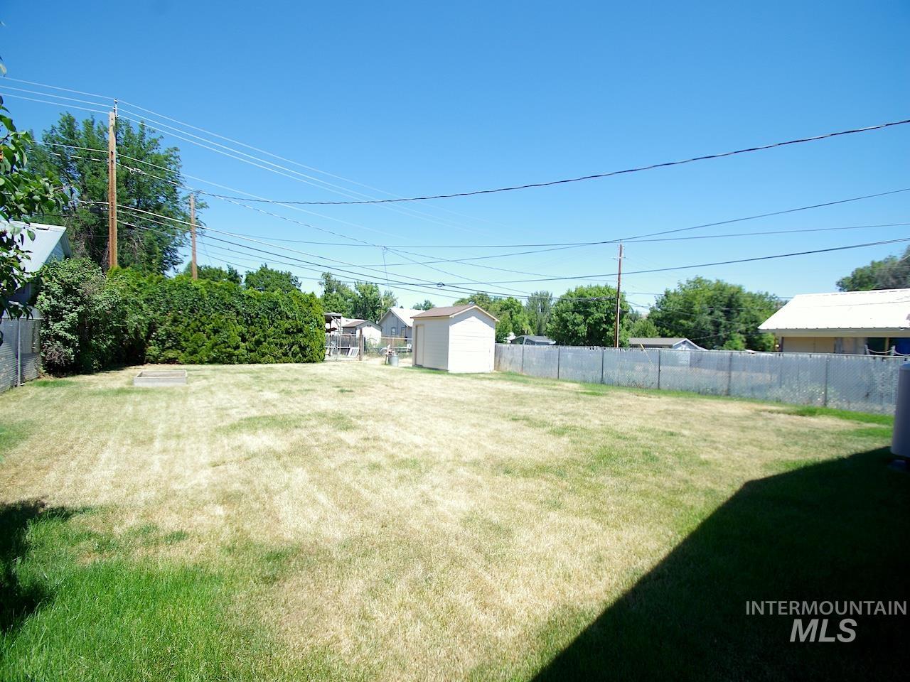 860 E Commercial Property Photo 21