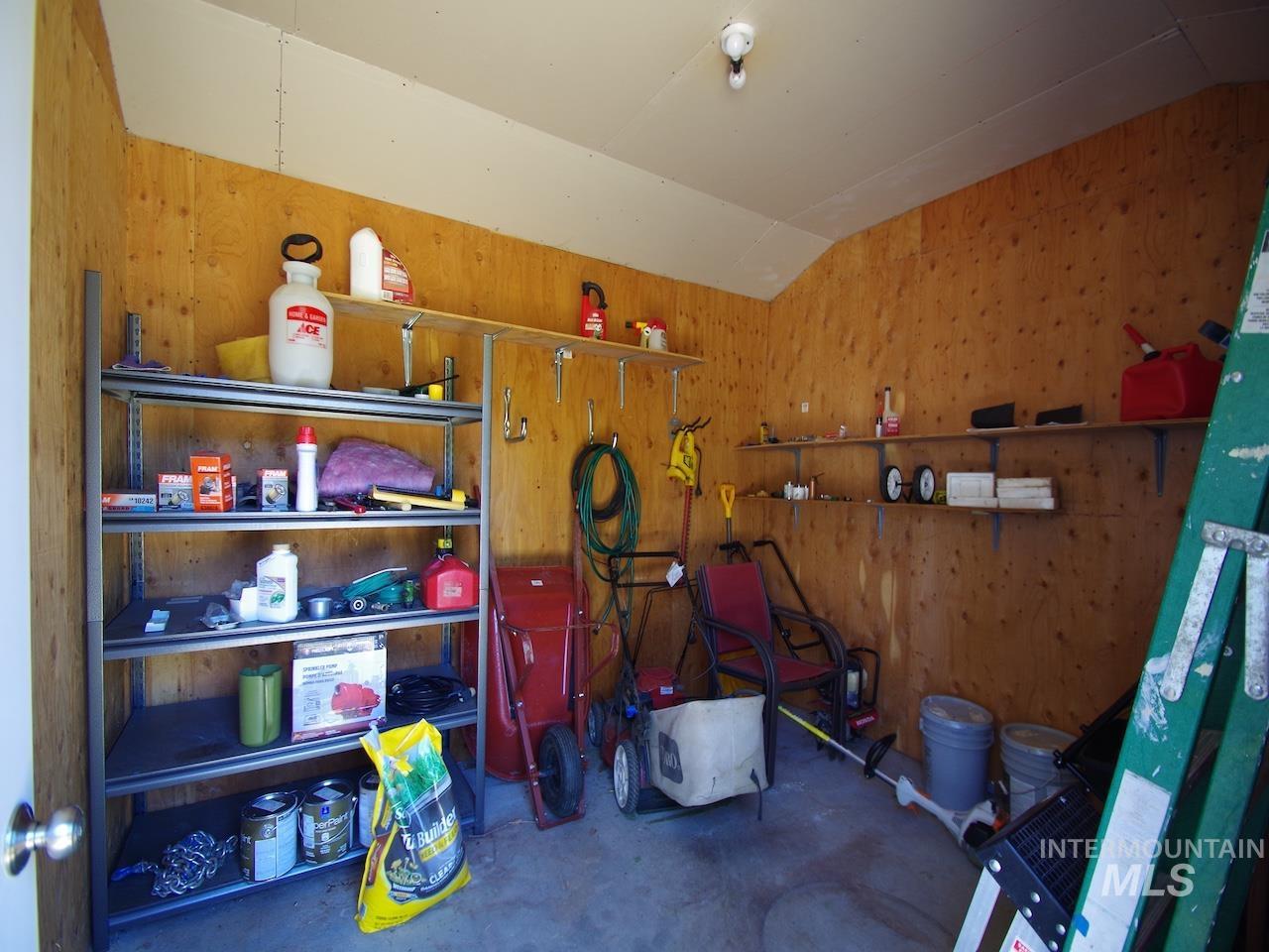 860 E Commercial Property Photo 23