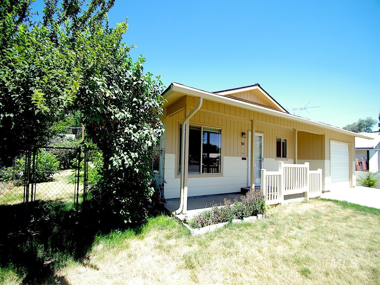 860 E Commercial Property Photo 29