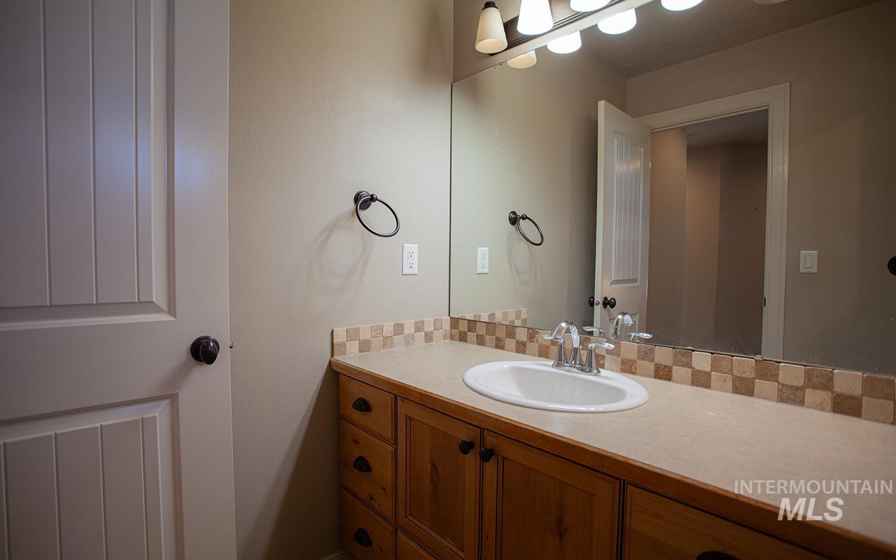 3967 N Park Crossing Ave Property Photo 25