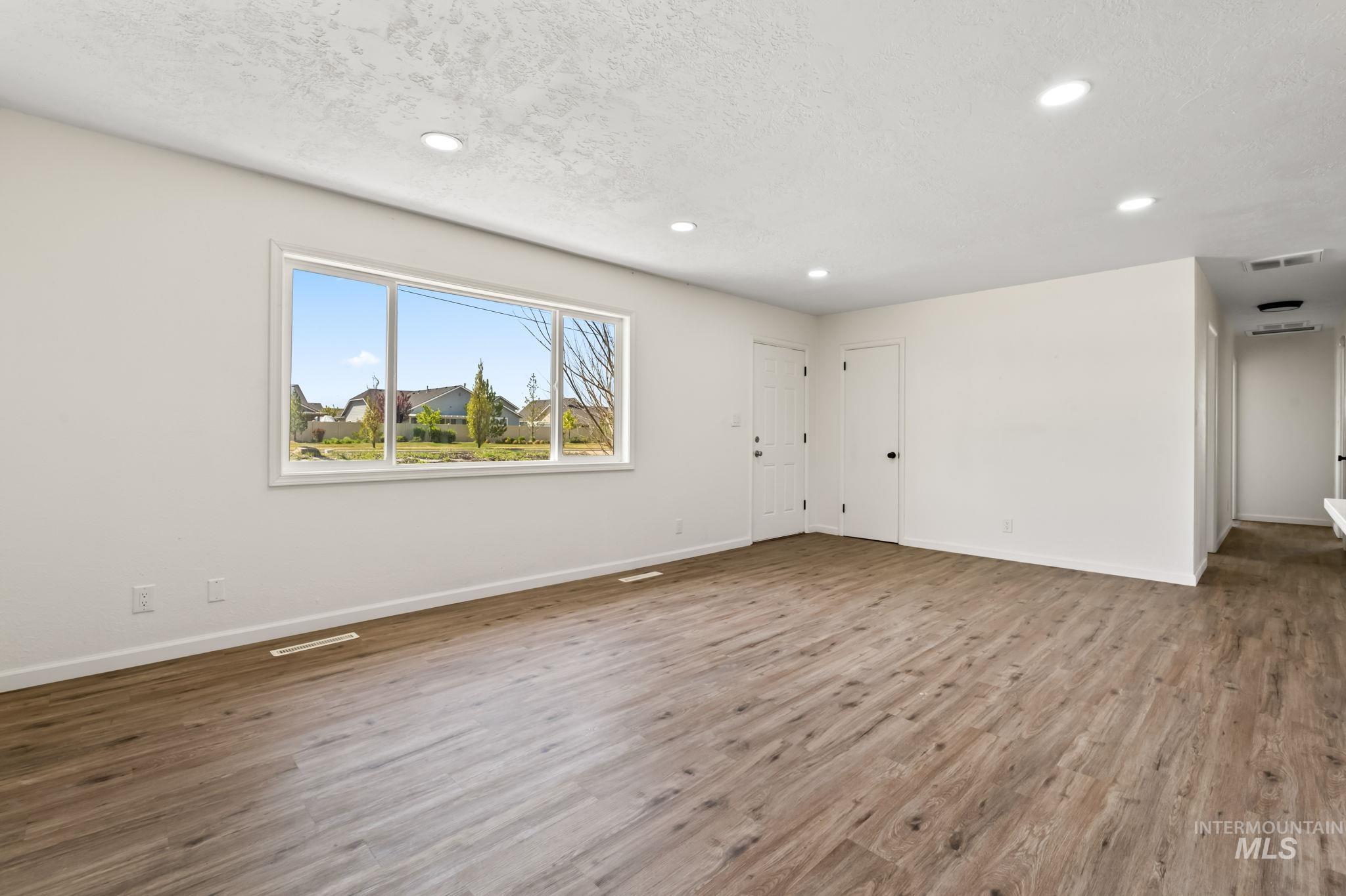 11236 Lone Star Road Property Photo 13