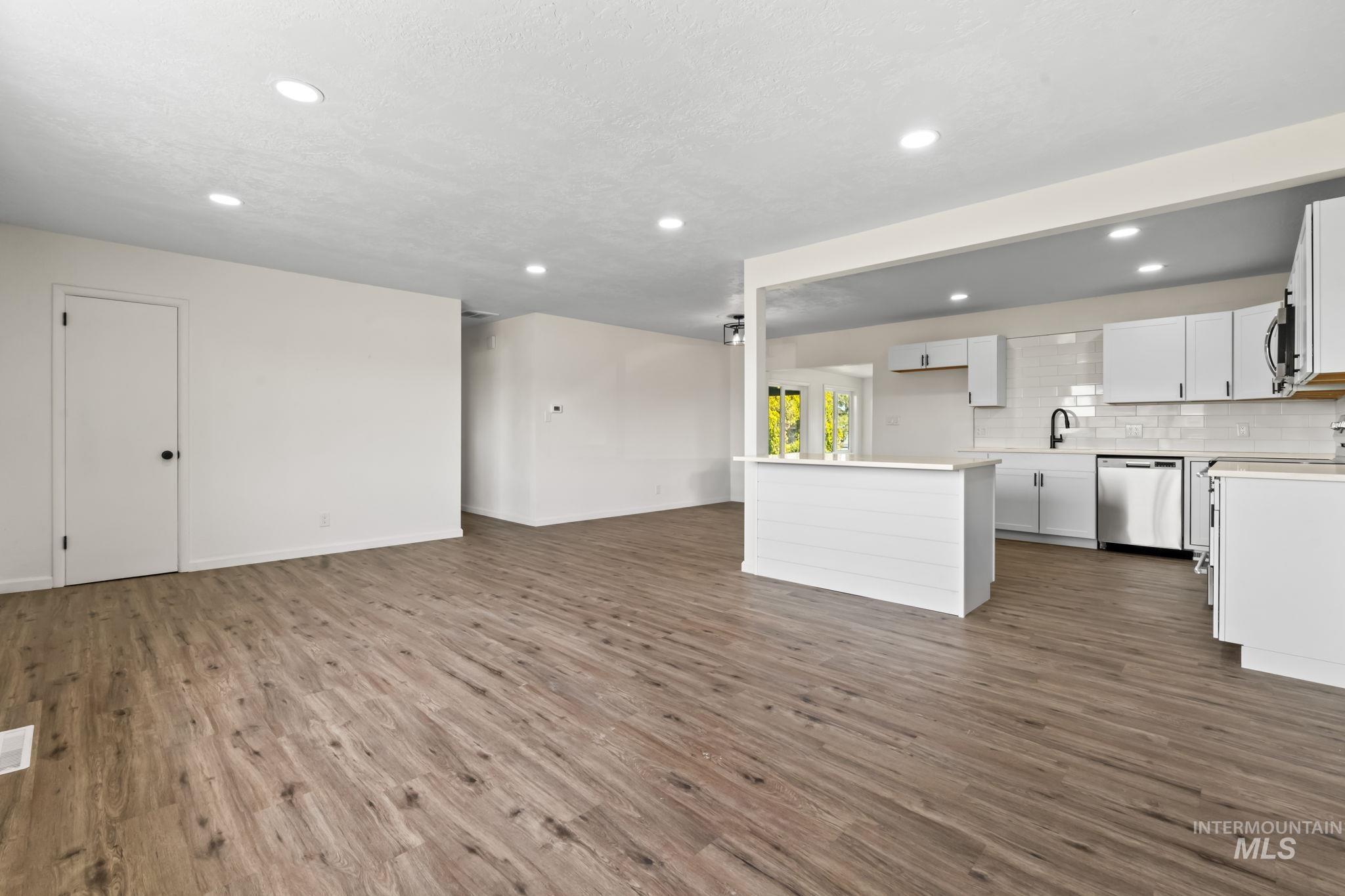 11236 Lone Star Road Property Photo 14
