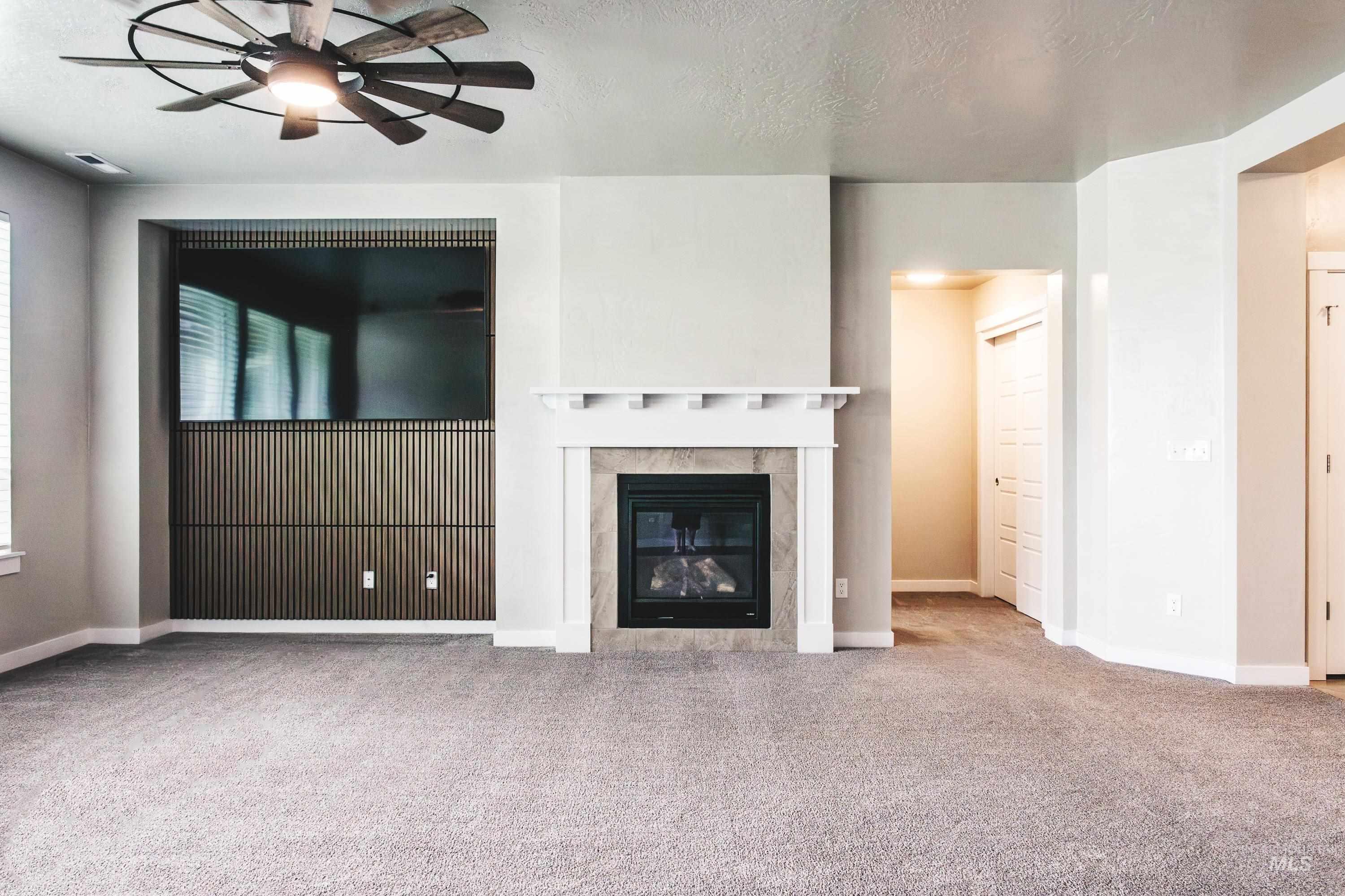 5338 N Maplestone Ave Property Photo 14