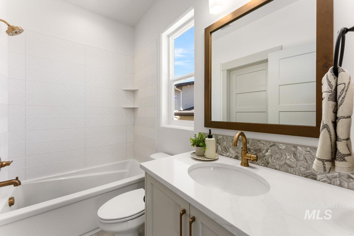 7061 W Waxwing Dr Property Photo 35