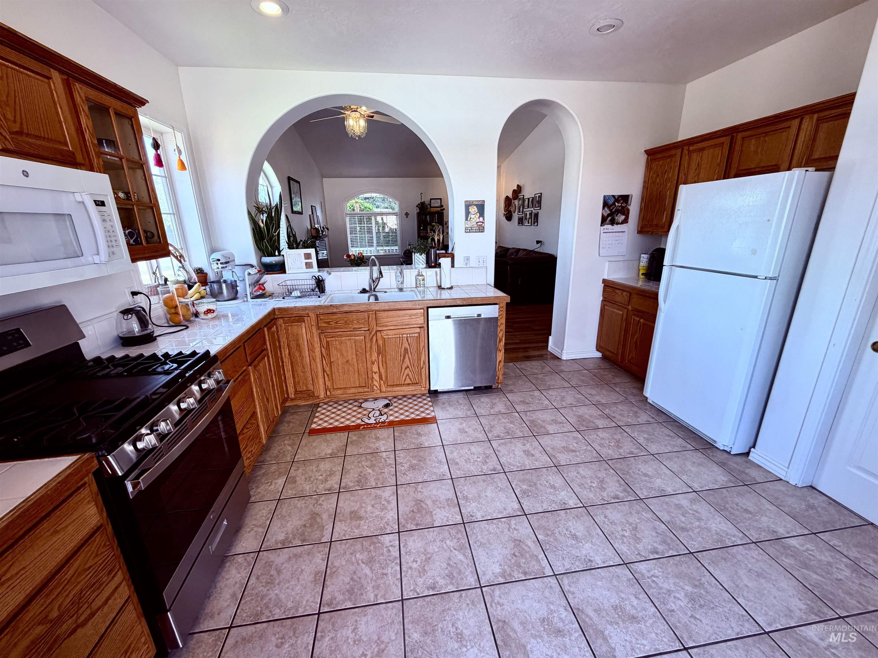2087 S Gull Cove Ave Property Photo 4