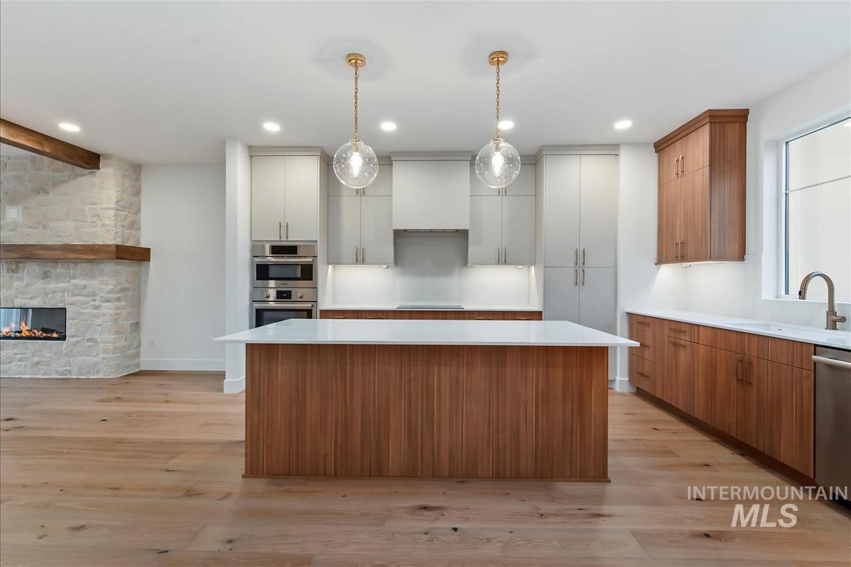 3213 W Moore Property Photo 12