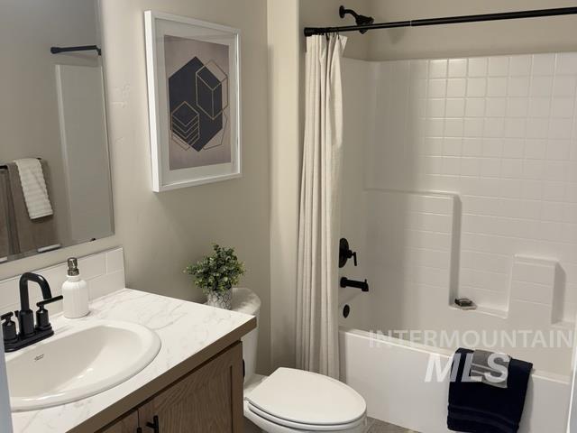 2176 E Tugela Falls St Property Photo 4