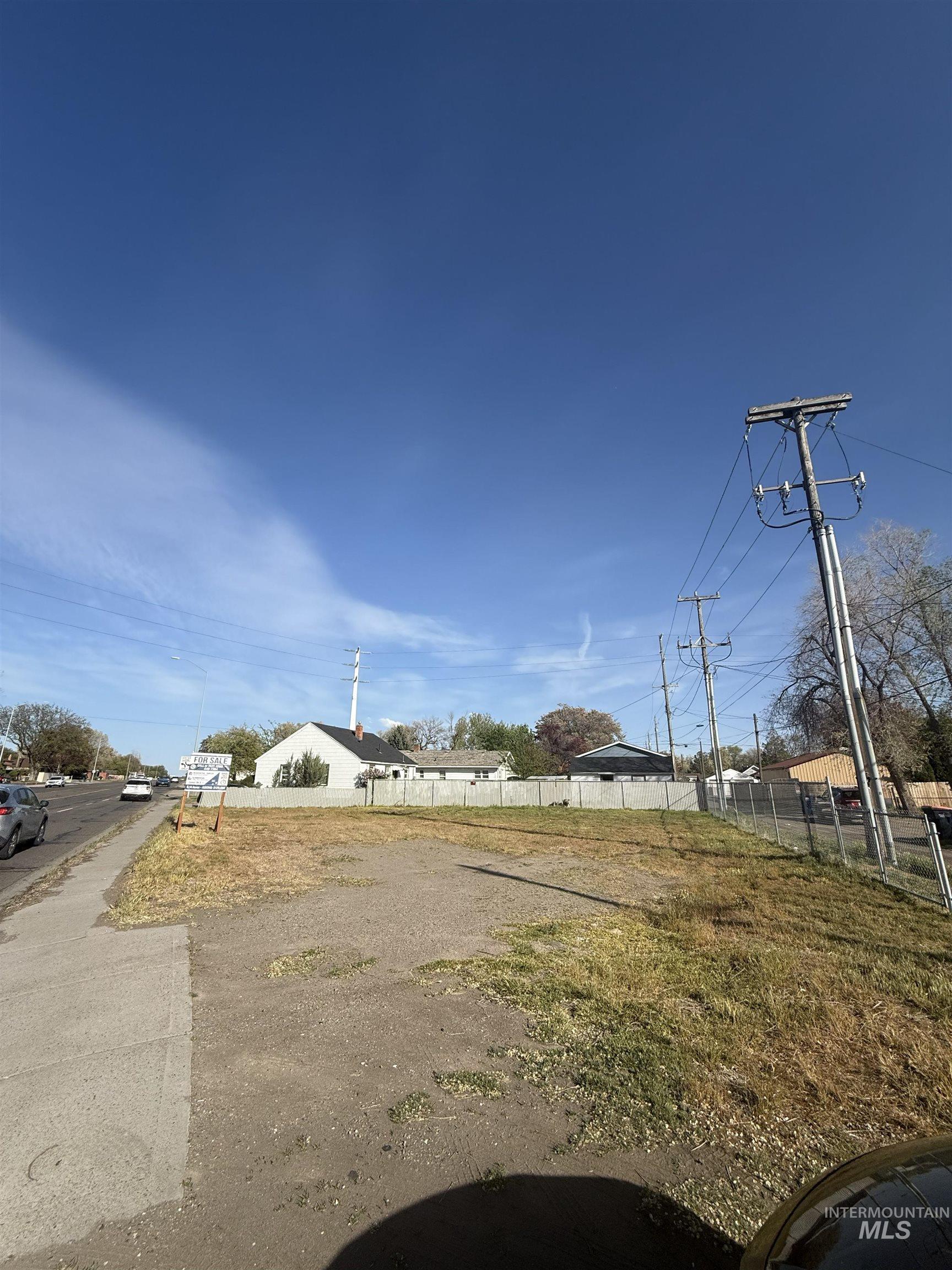 448 Addison Avenue Property Photo 2