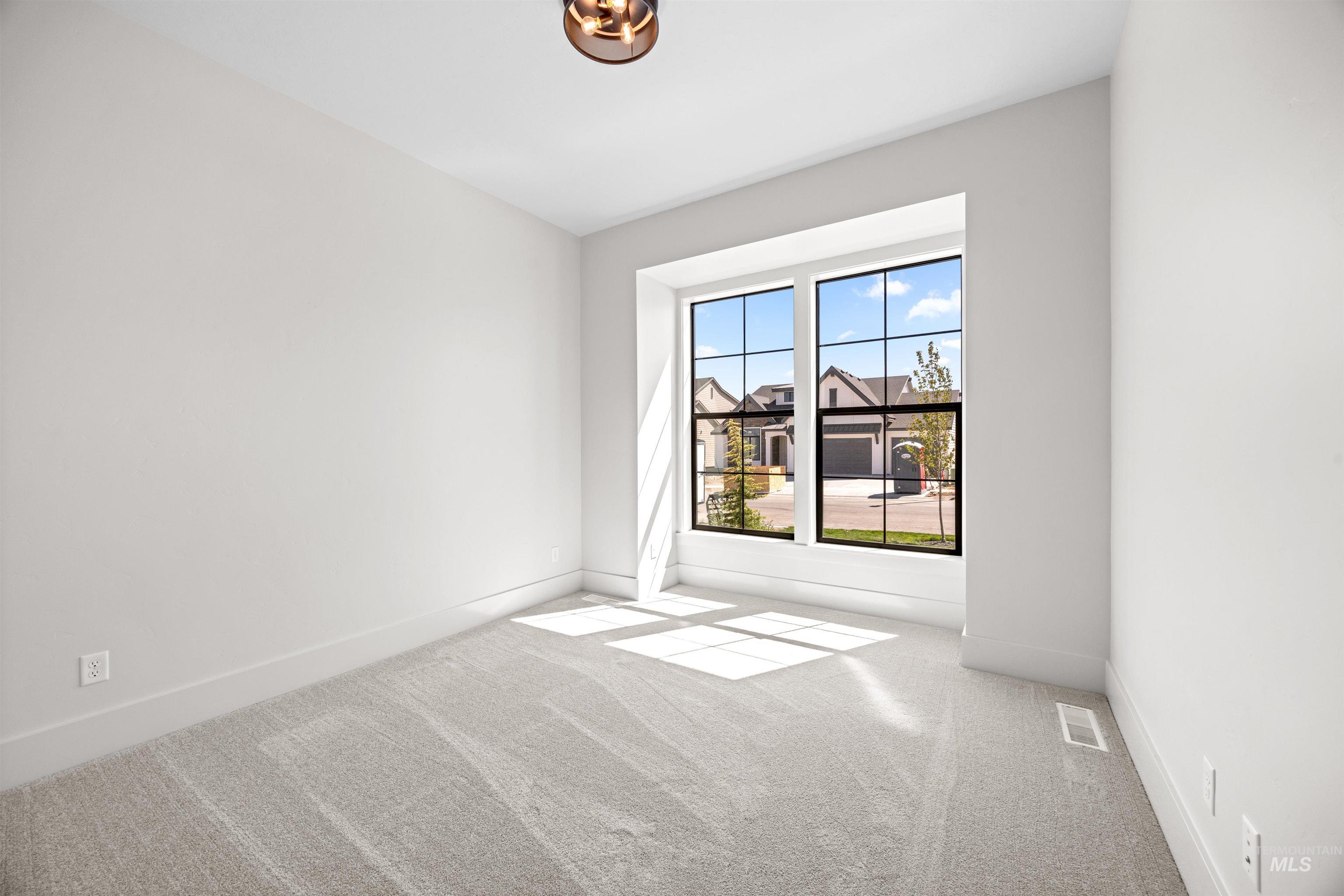 5835 S Highmark Ave. Property Photo 35
