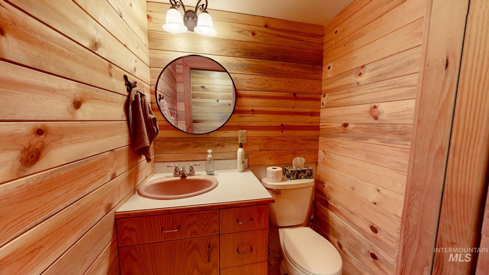 863 Pottery Road Property Photo 9