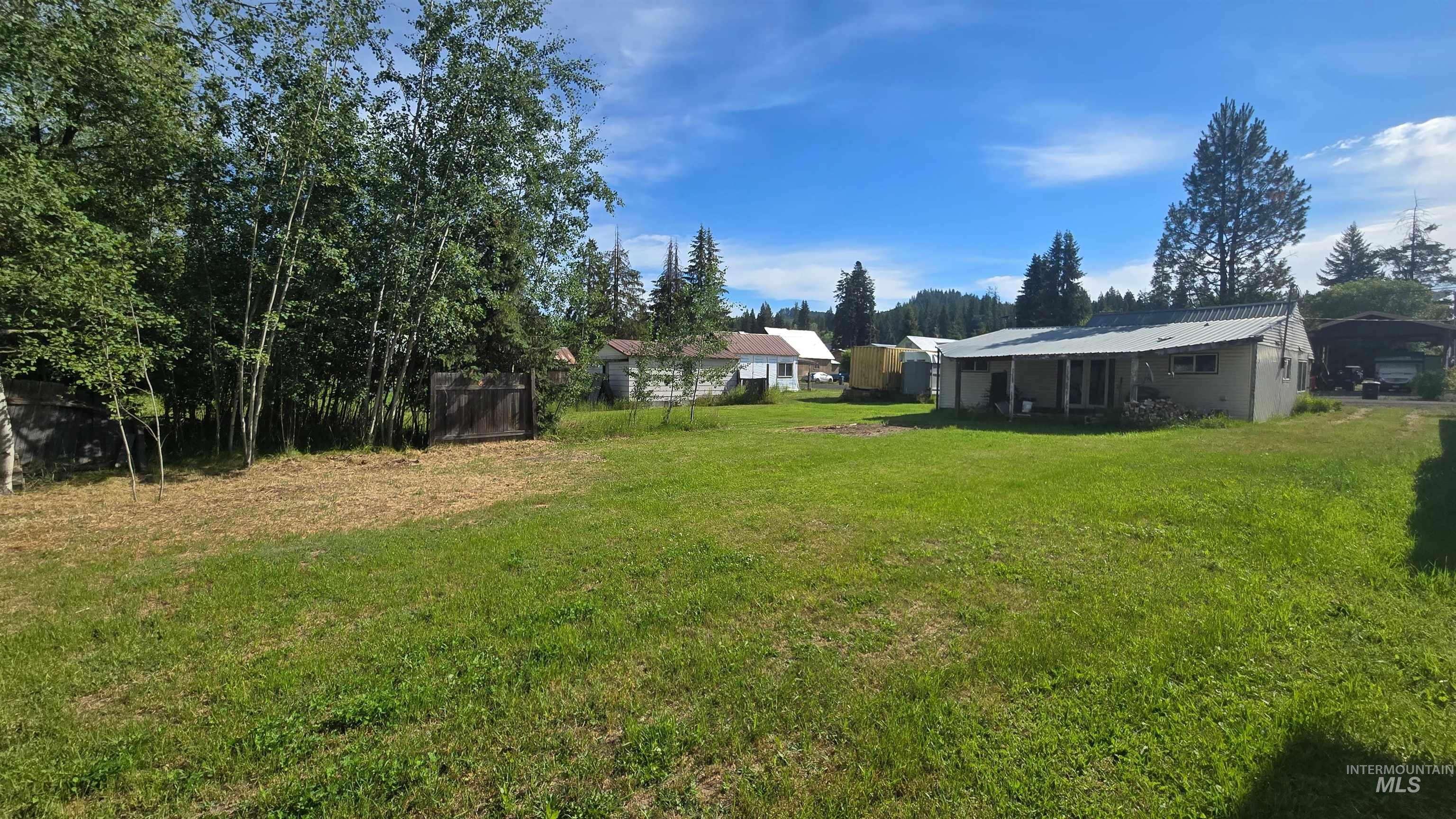 303 3rd Ave Property Photo 6