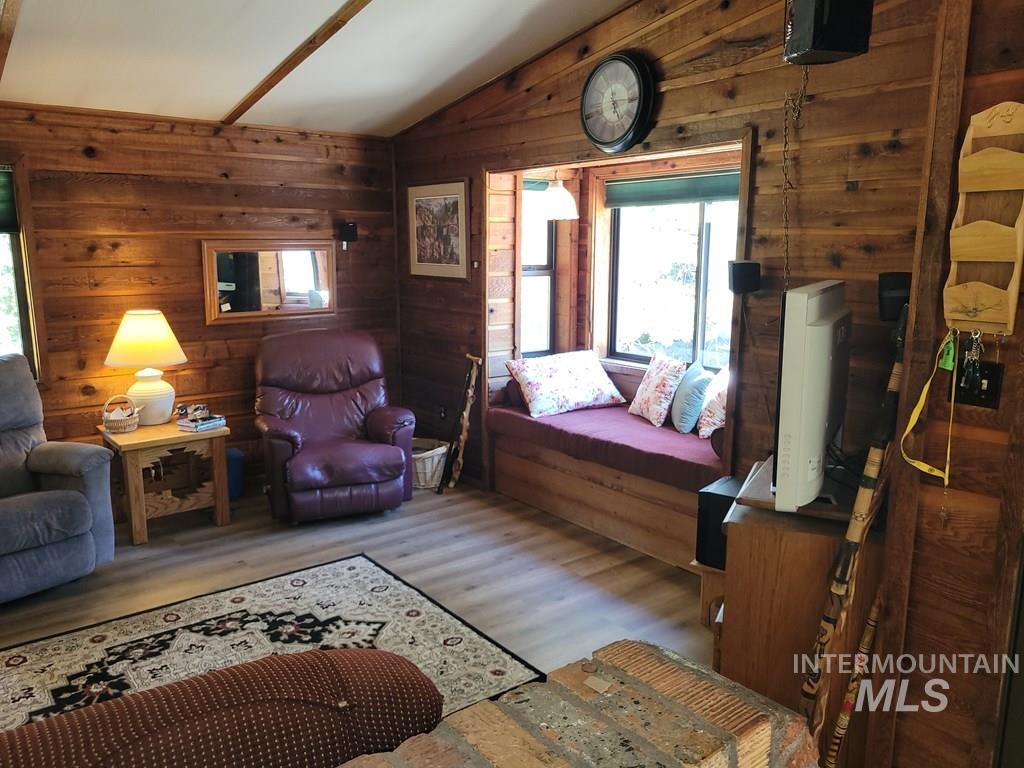 10525 Skunk Creek Rd Property Photo 13