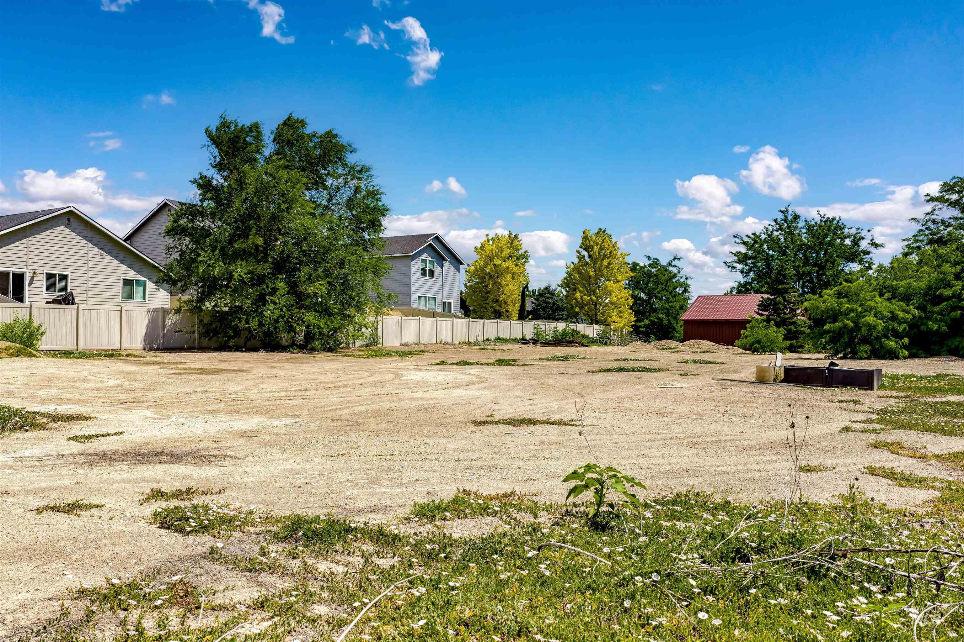 3620 S Eagle Road Property Photo 7