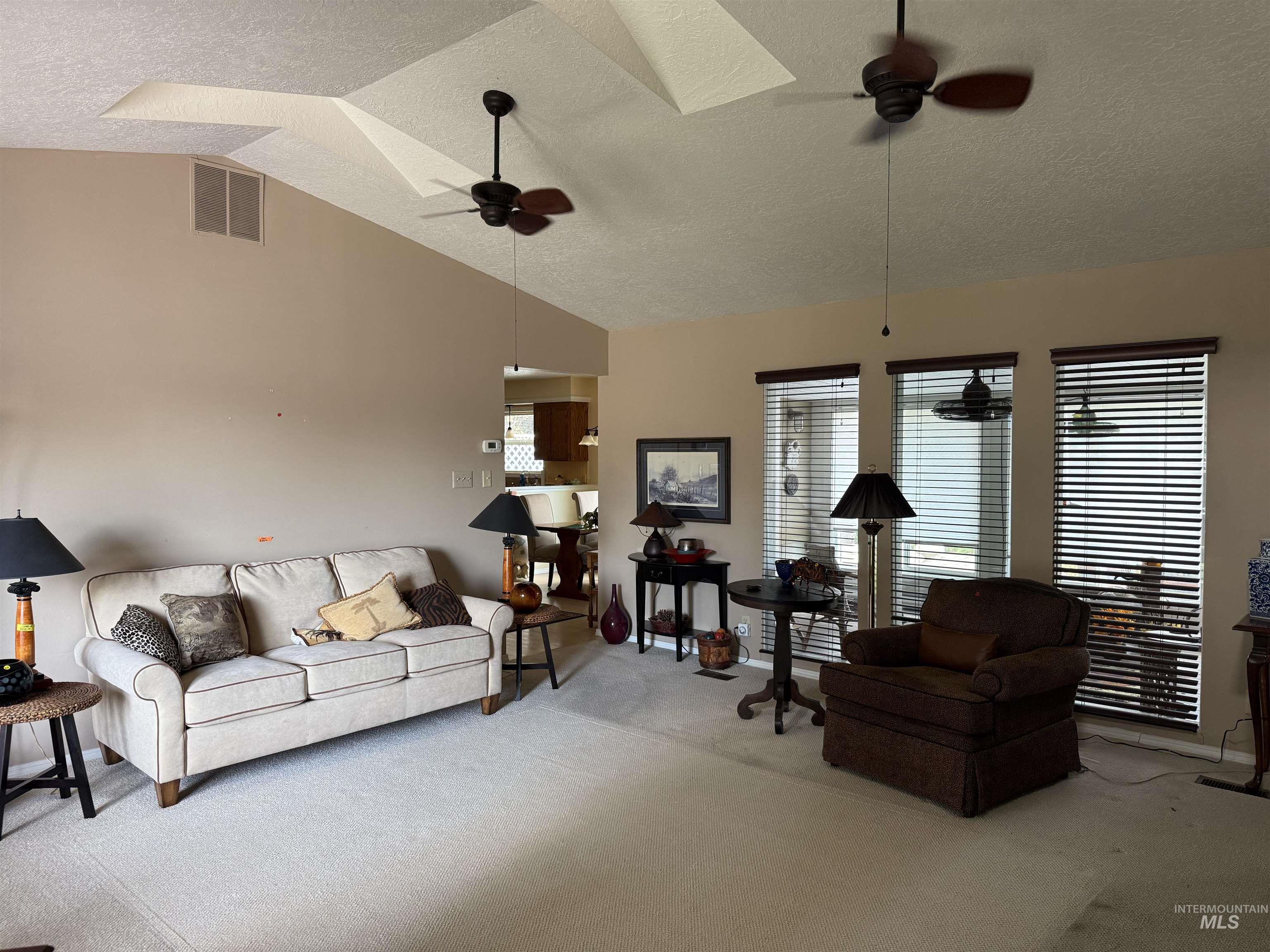 2561 Indian Trail Property Photo 2
